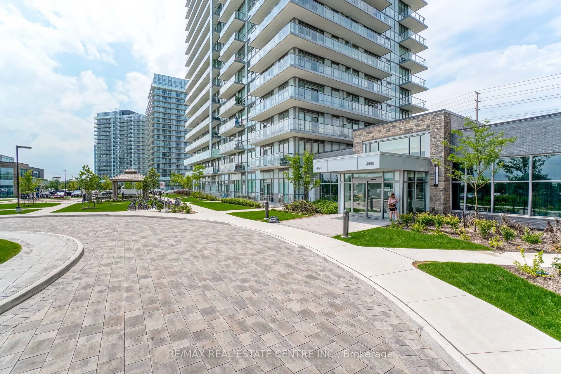 4677 Glen Erin Drive #802