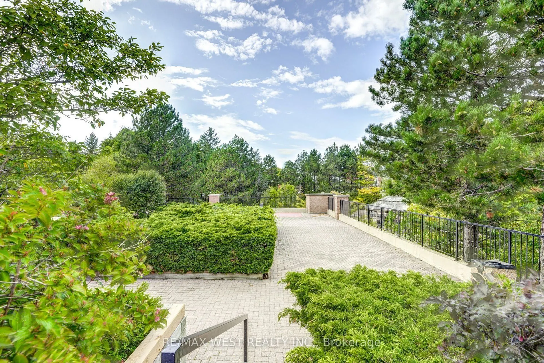 100 County Court Boulevard #1107