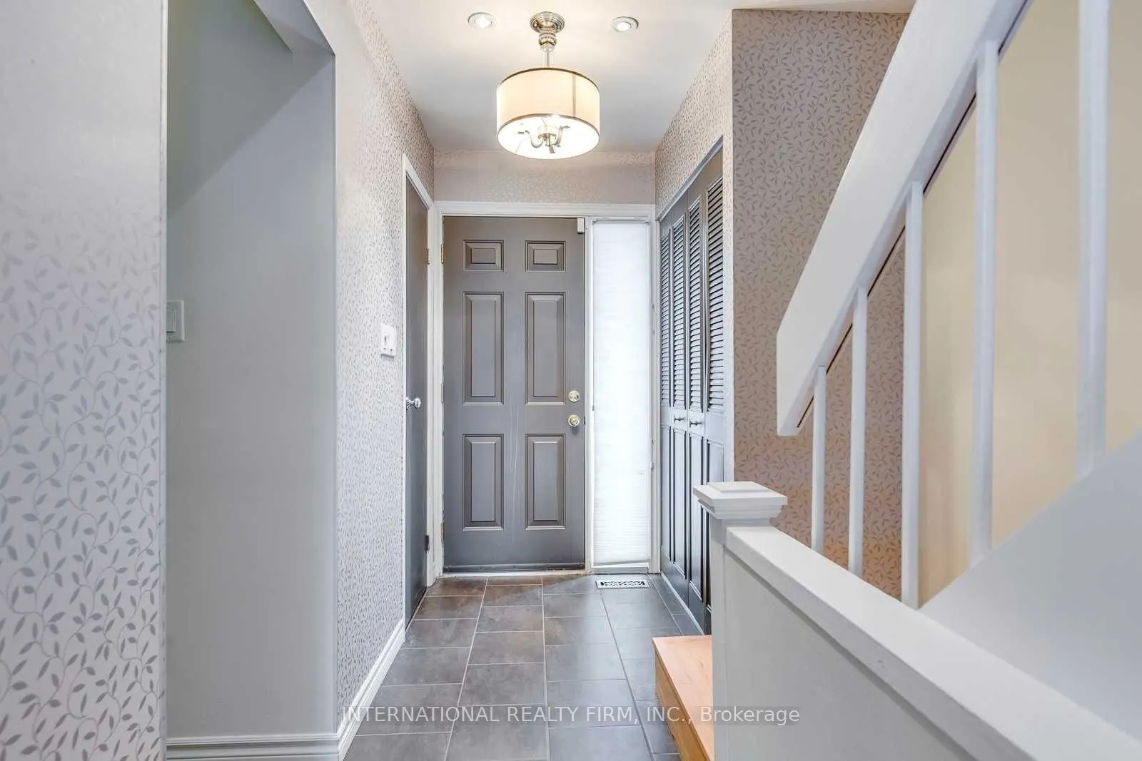 6855 Glen Erin Drive #15