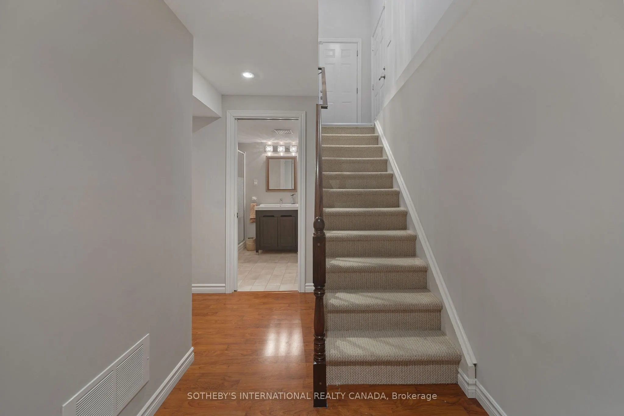 1939 Calgary Court