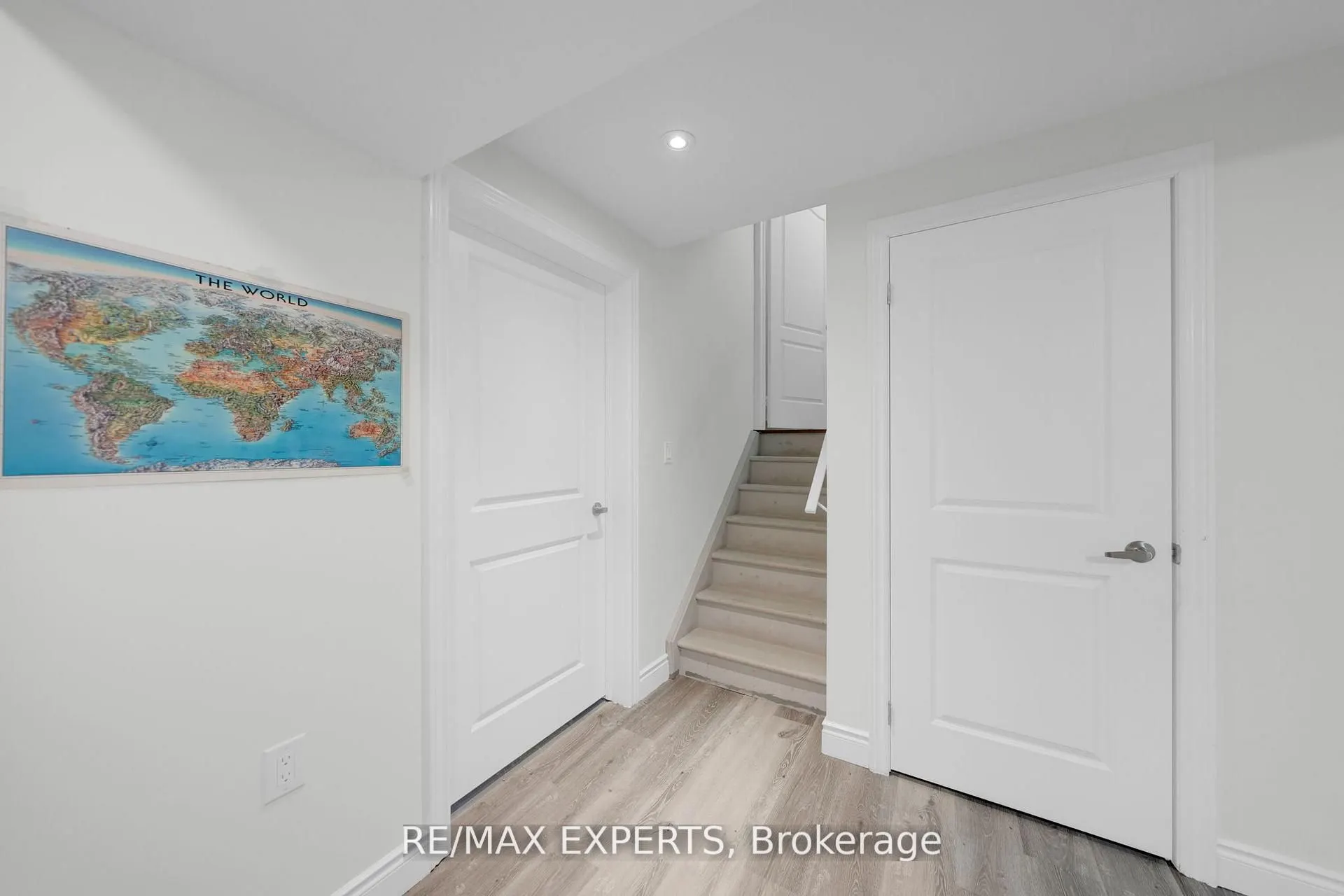 10 Falkland Road