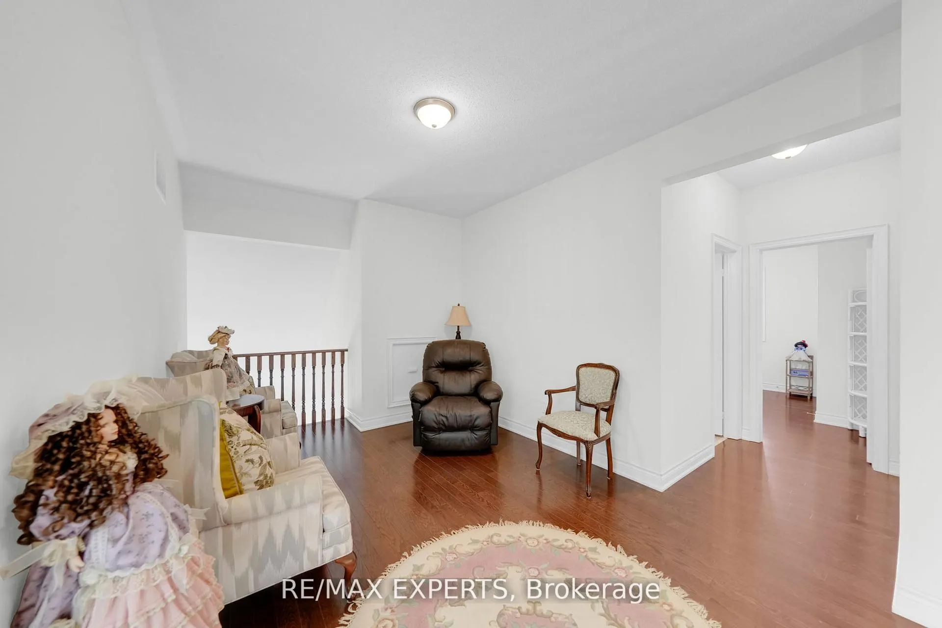 10 Falkland Road