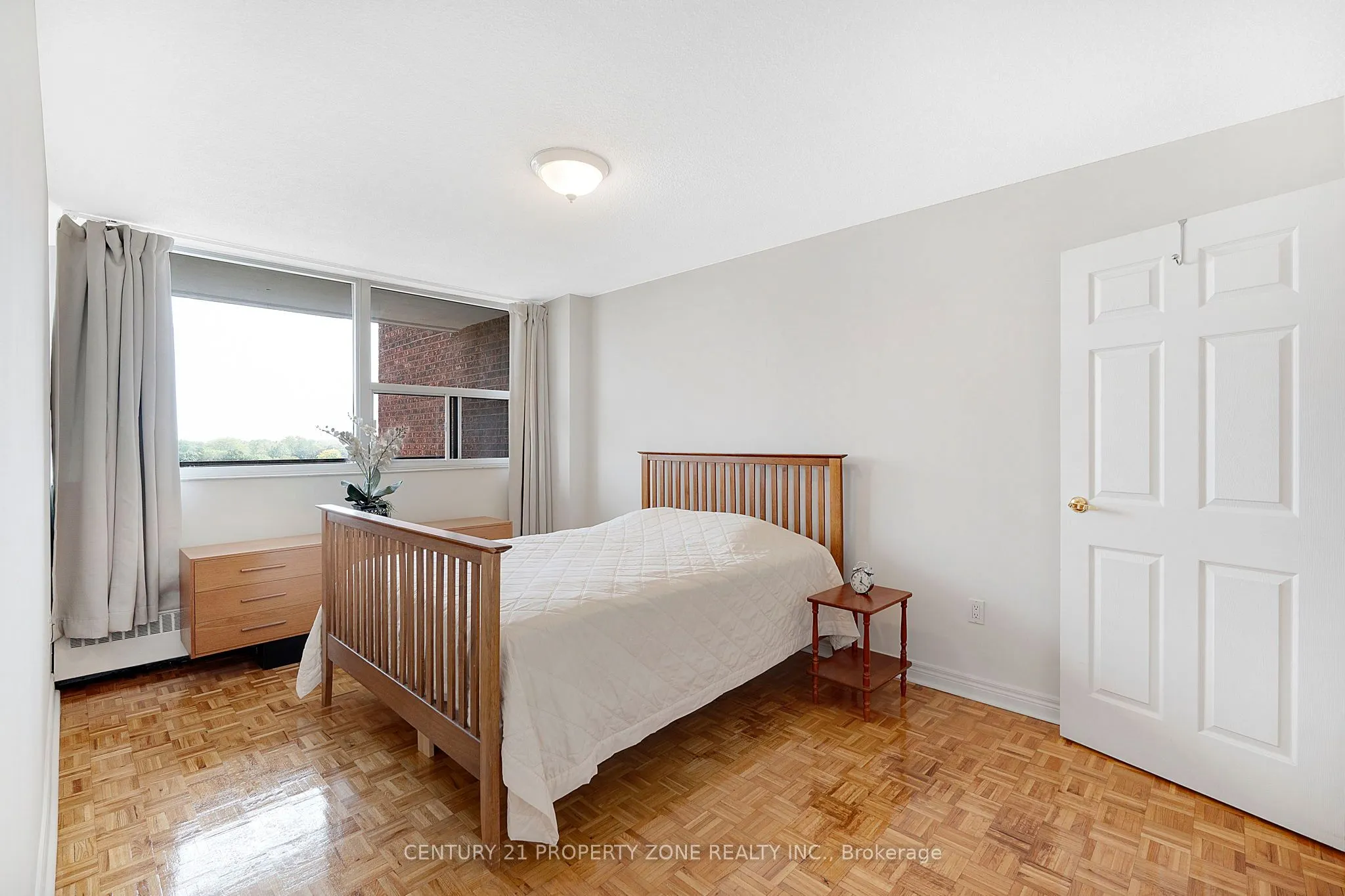 3501 Glen Erin Drive #905