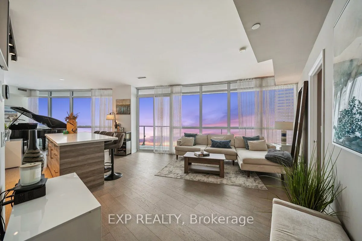 59 Annie Craig Drive #3404