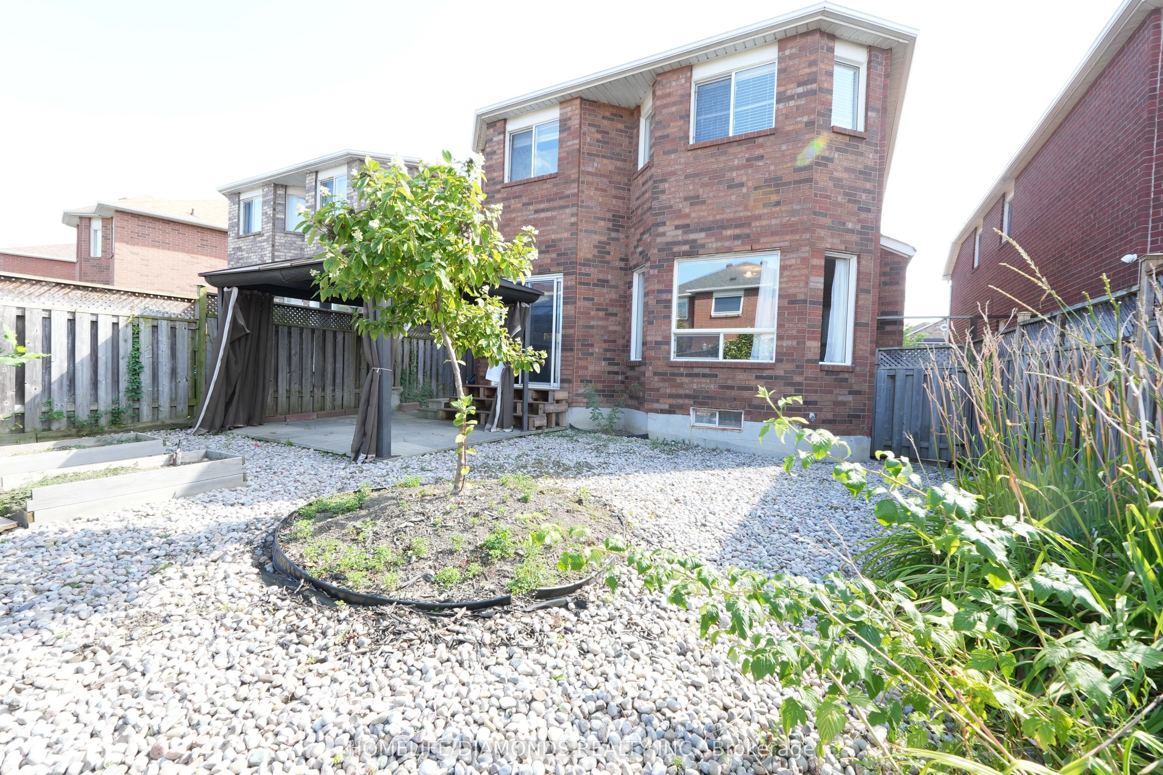 5267 BROOKWOOD Court