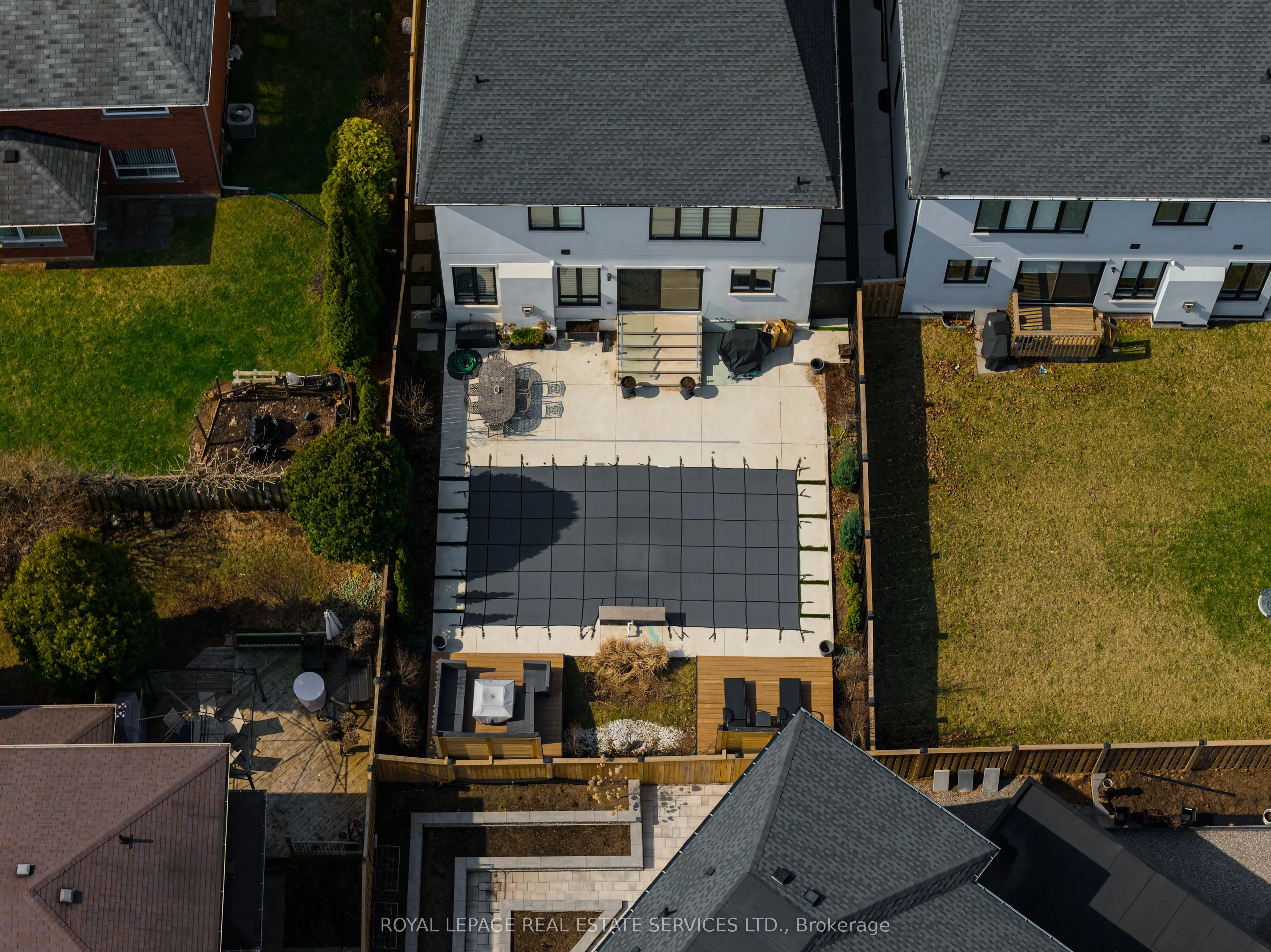 175 Burloak Drive W