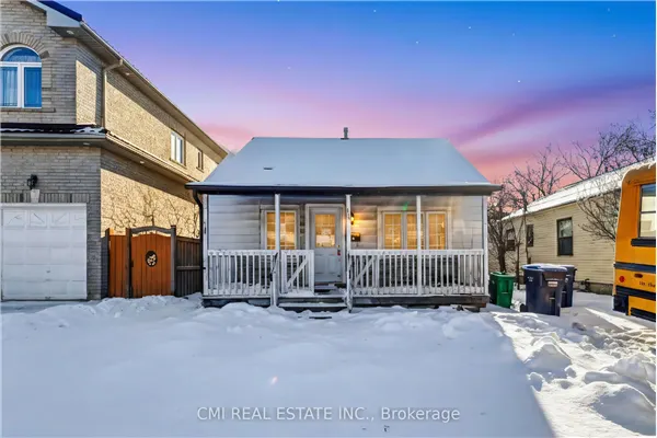 3032 Victory Crescent