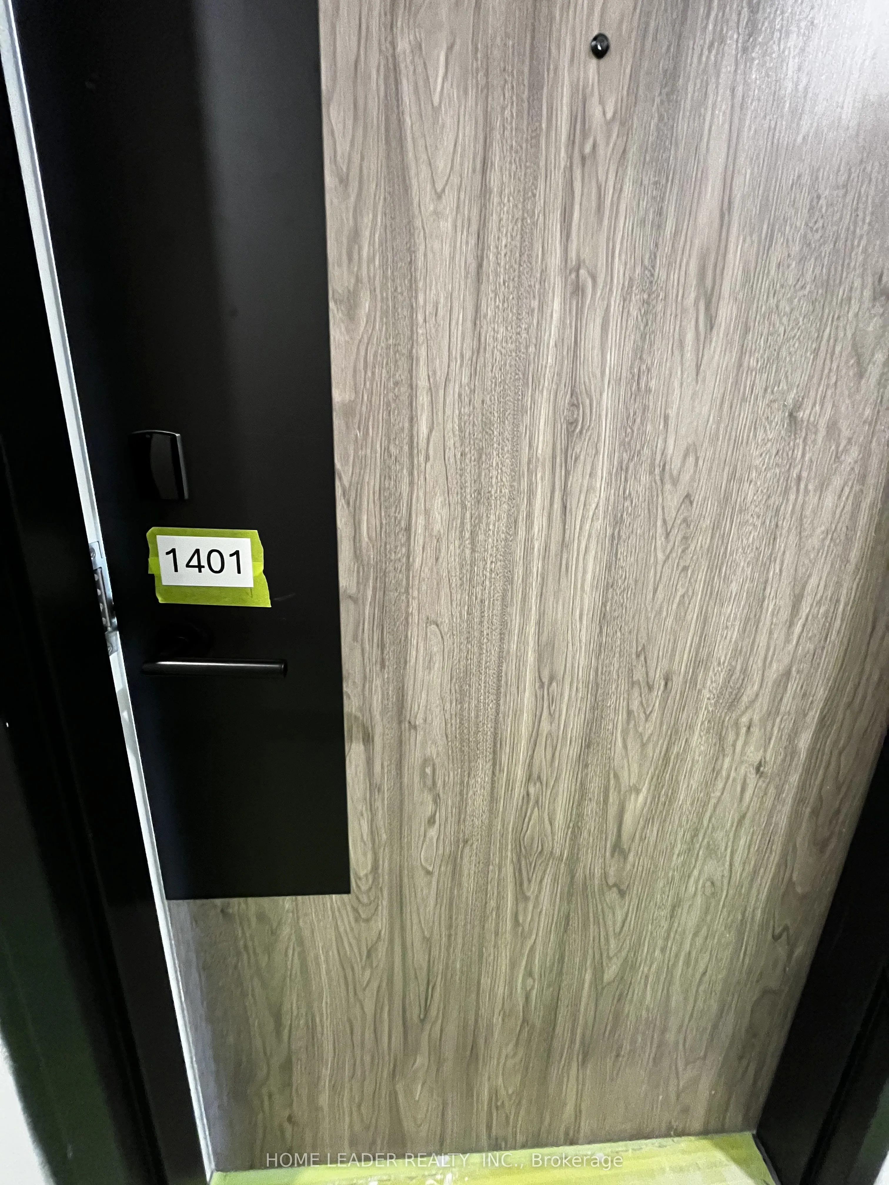 1007 The Queensway Street #1401