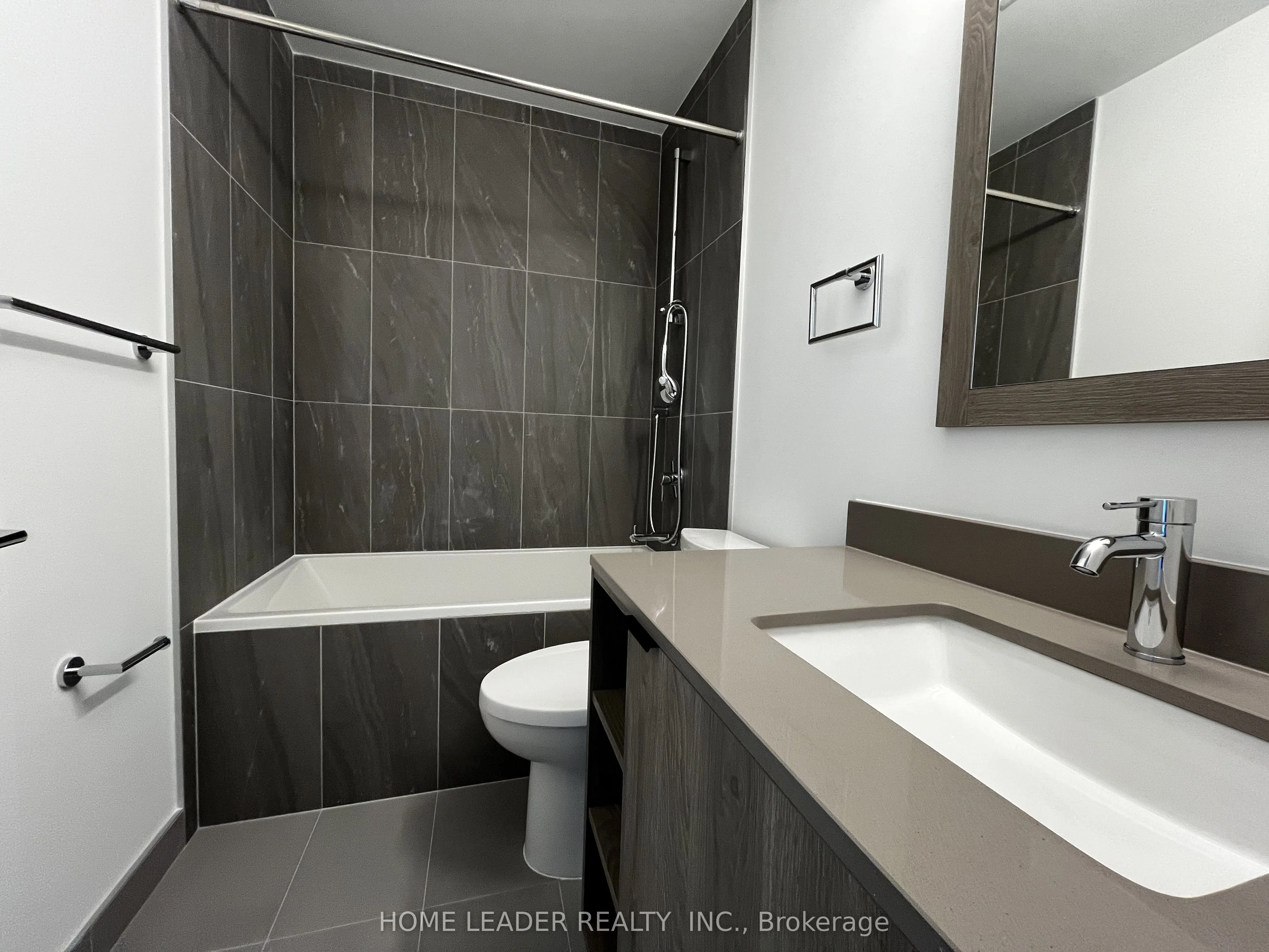 1007 The Queensway Street #1401