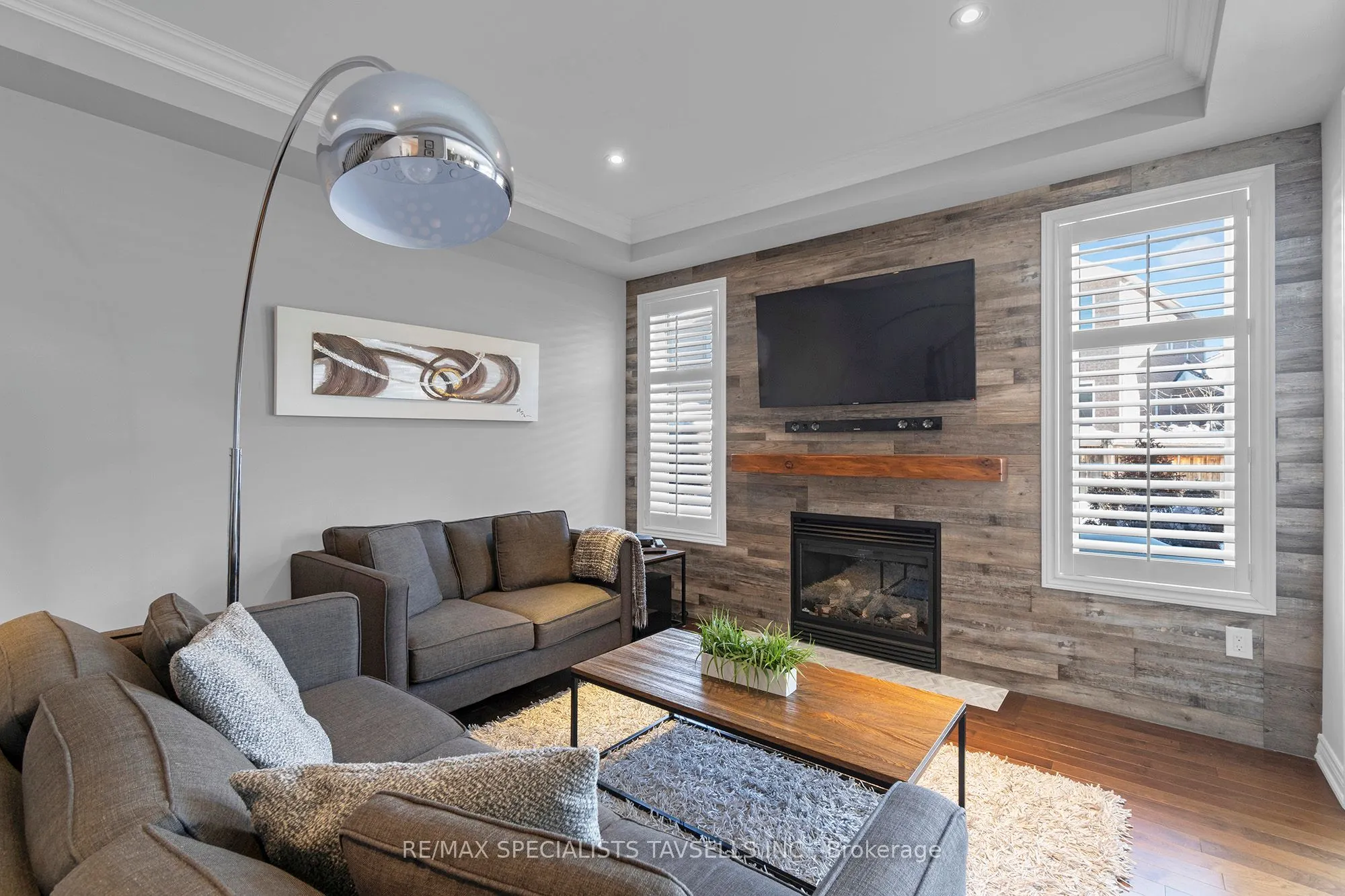 7 Snellview Boulevard