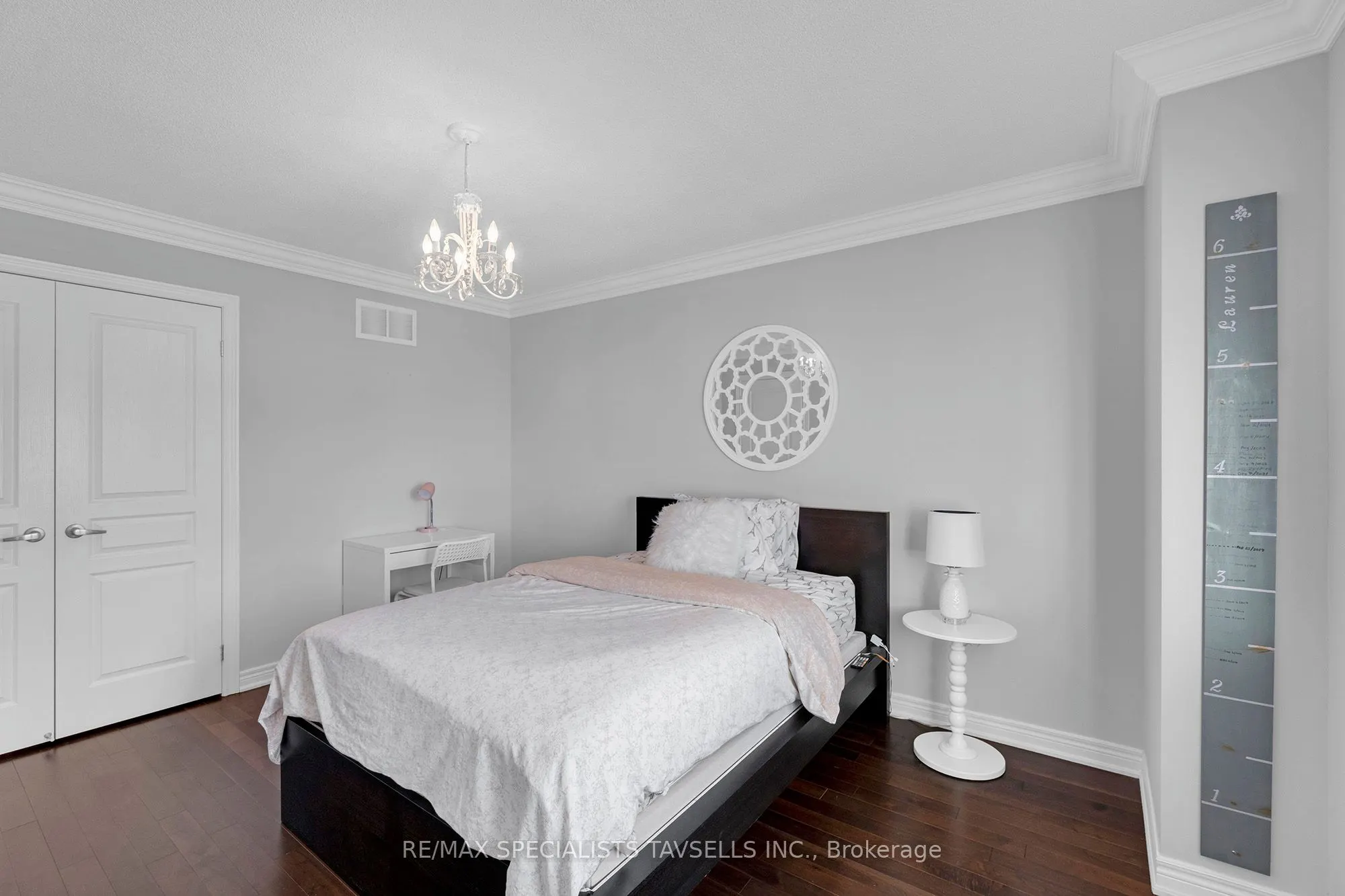 7 Snellview Boulevard
