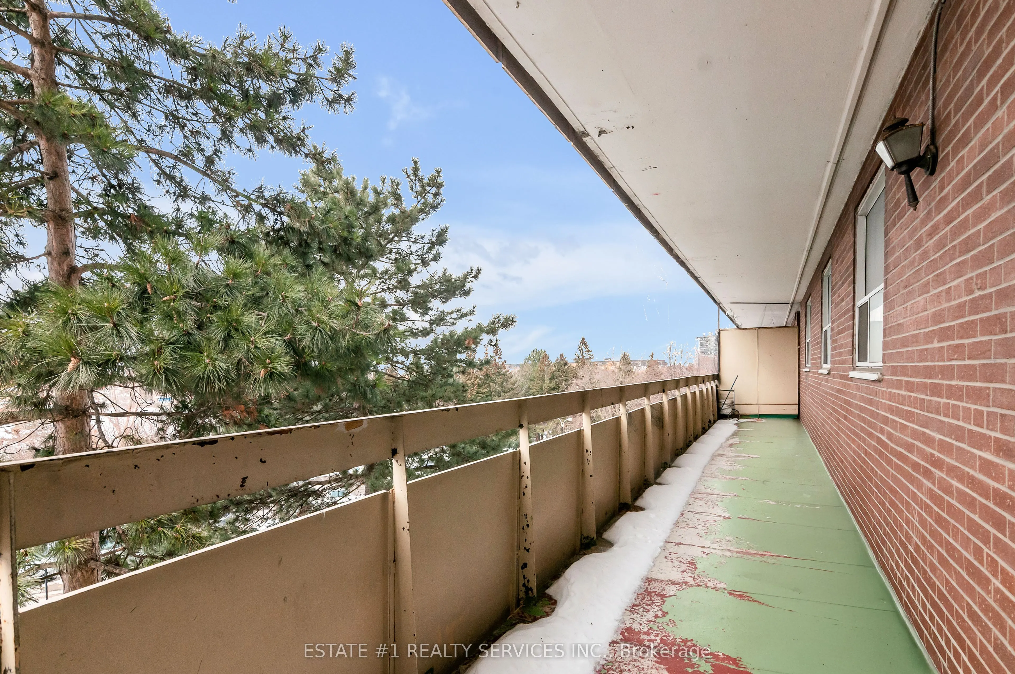 3555 Derry Road E #402