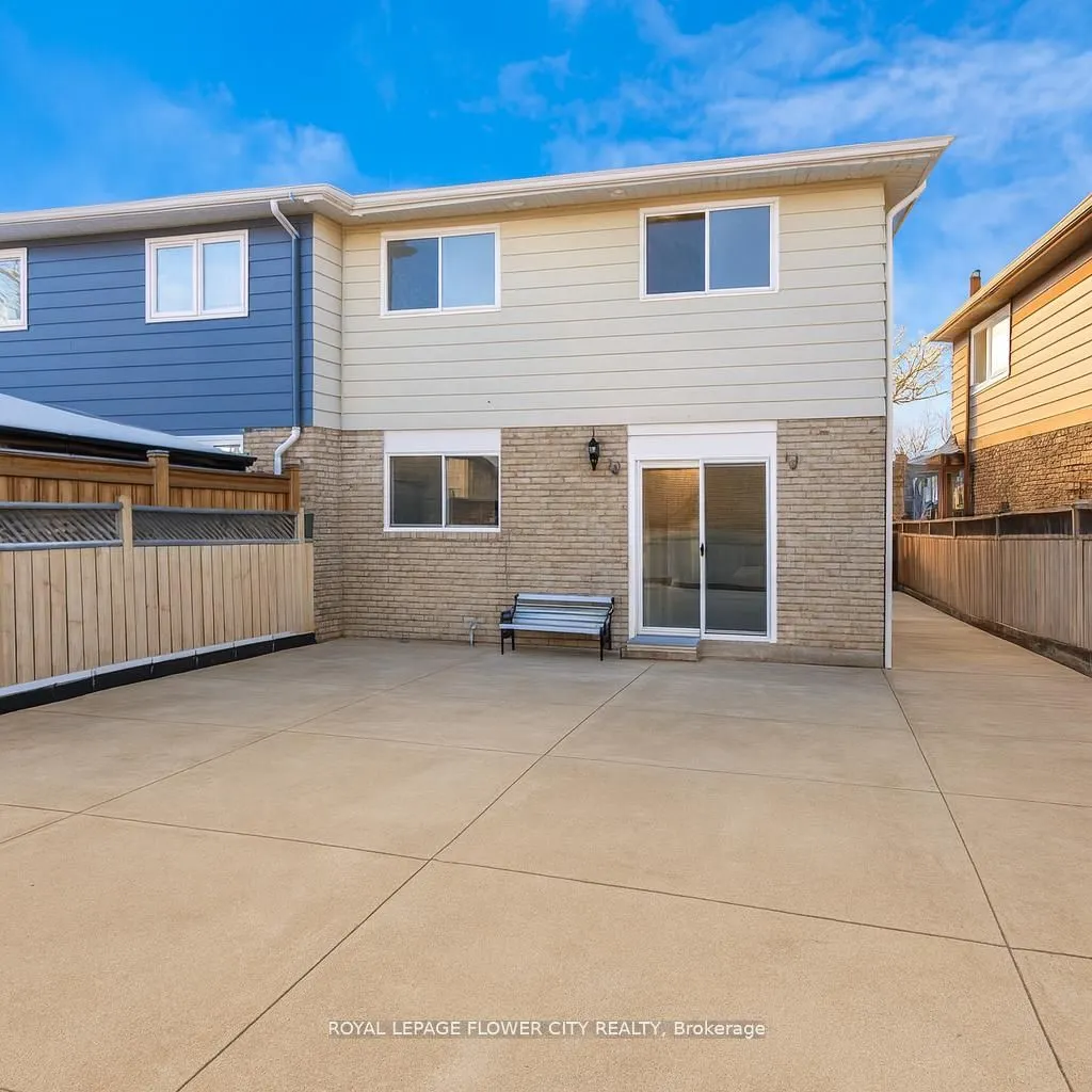 25 Abell Drive