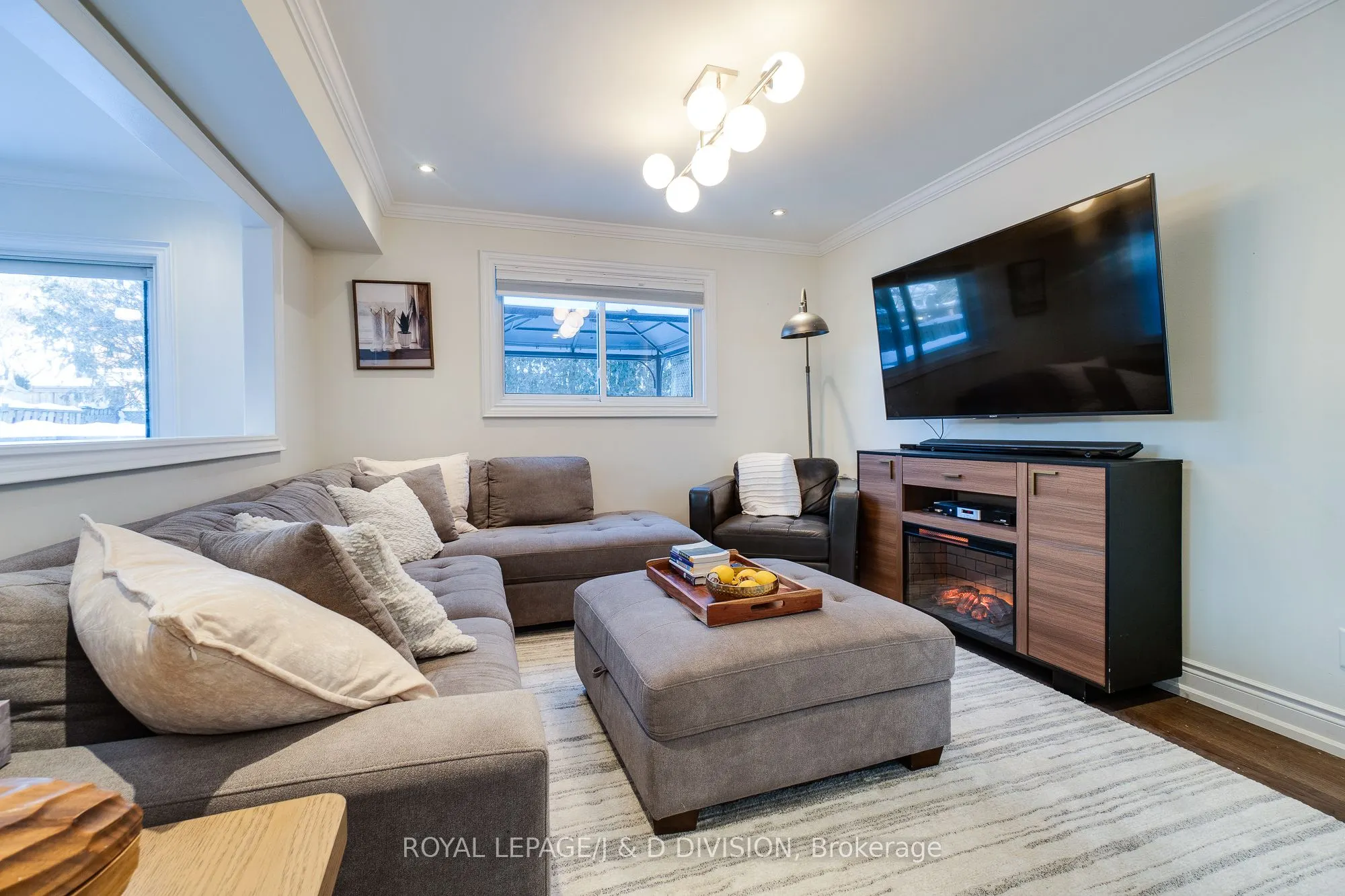 365 Lynn Place
