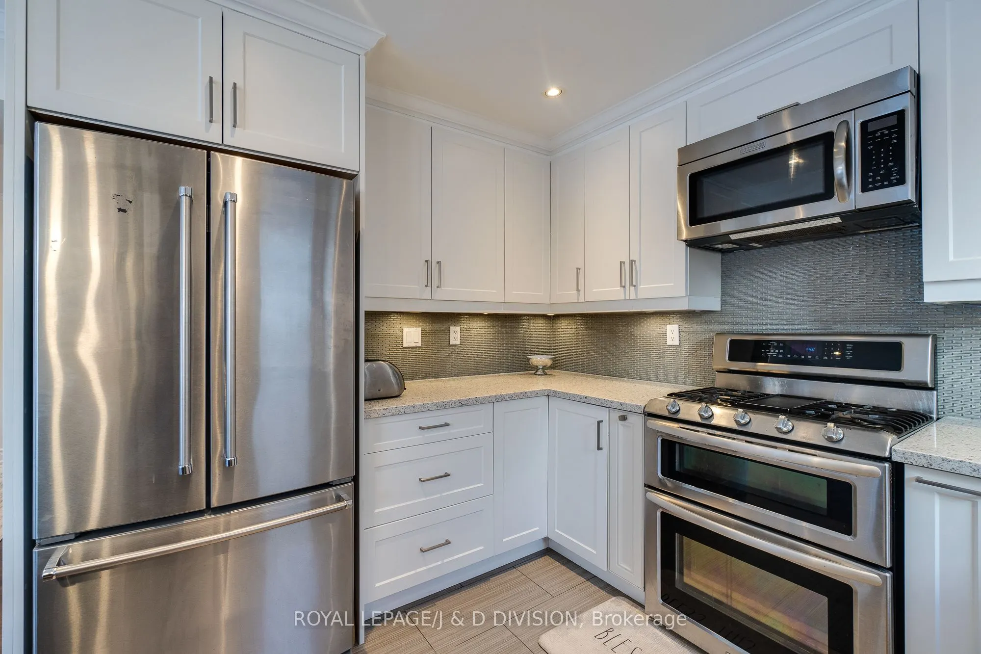 365 Lynn Place