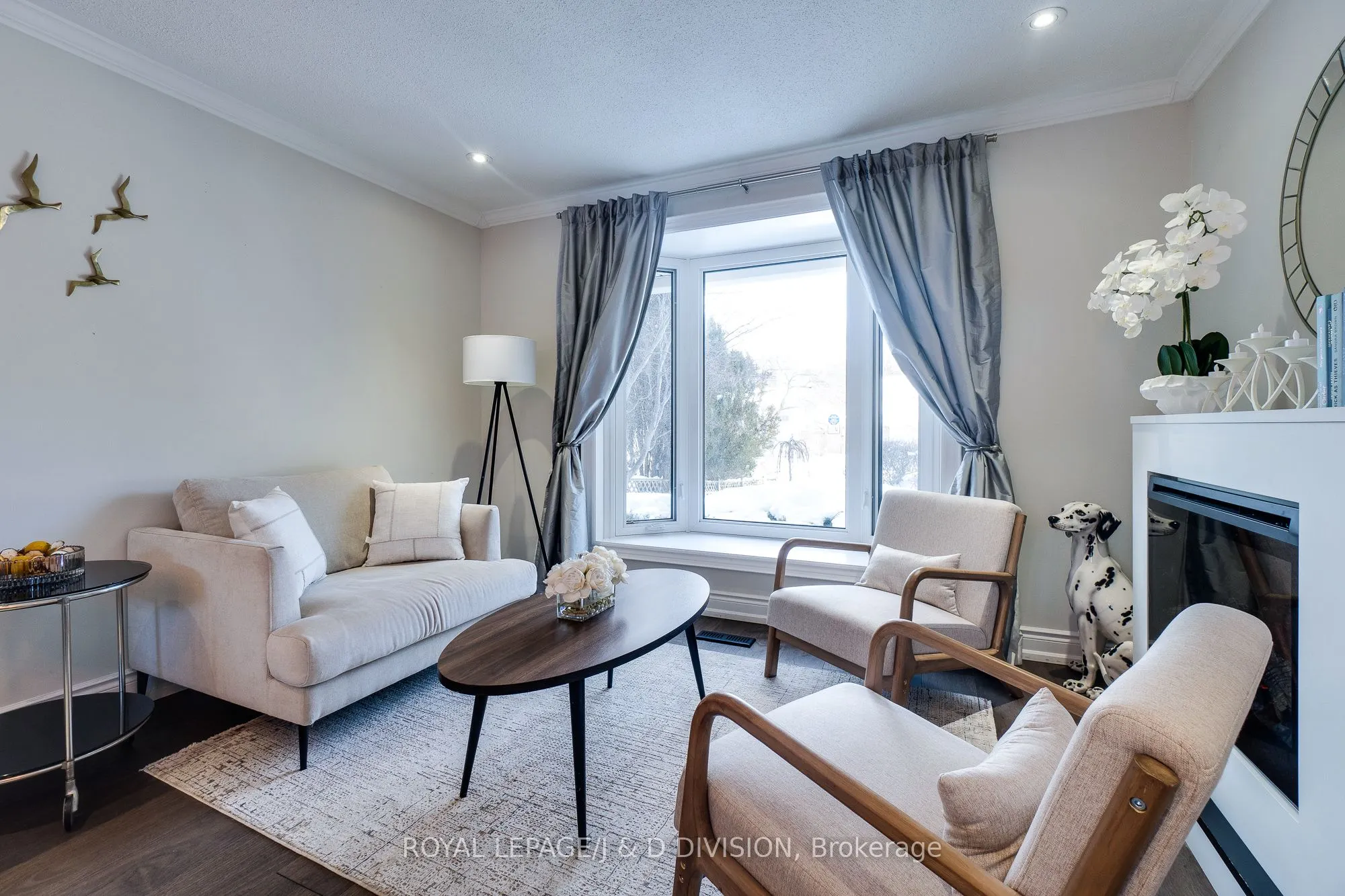 365 Lynn Place
