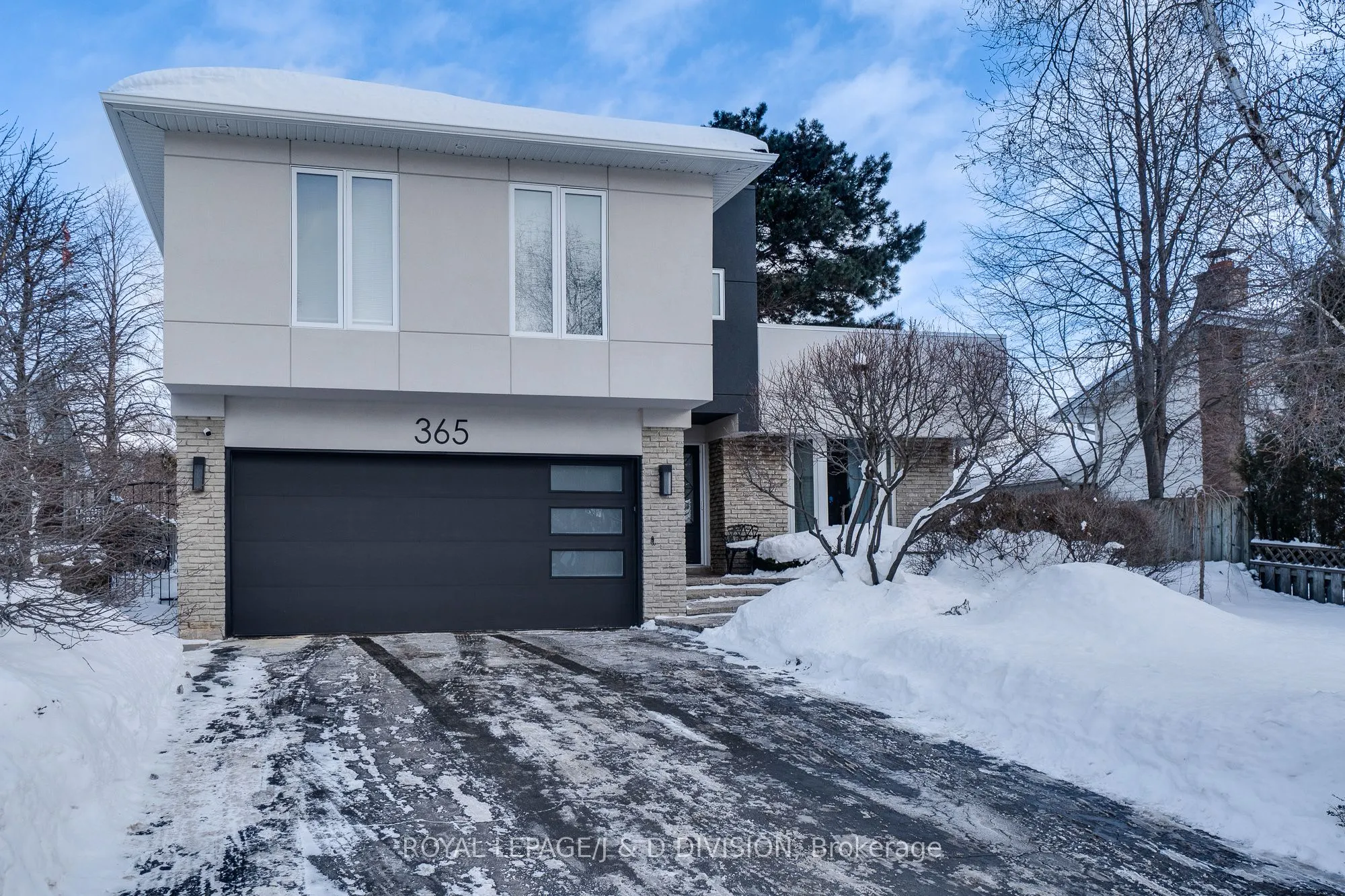 365 Lynn Place