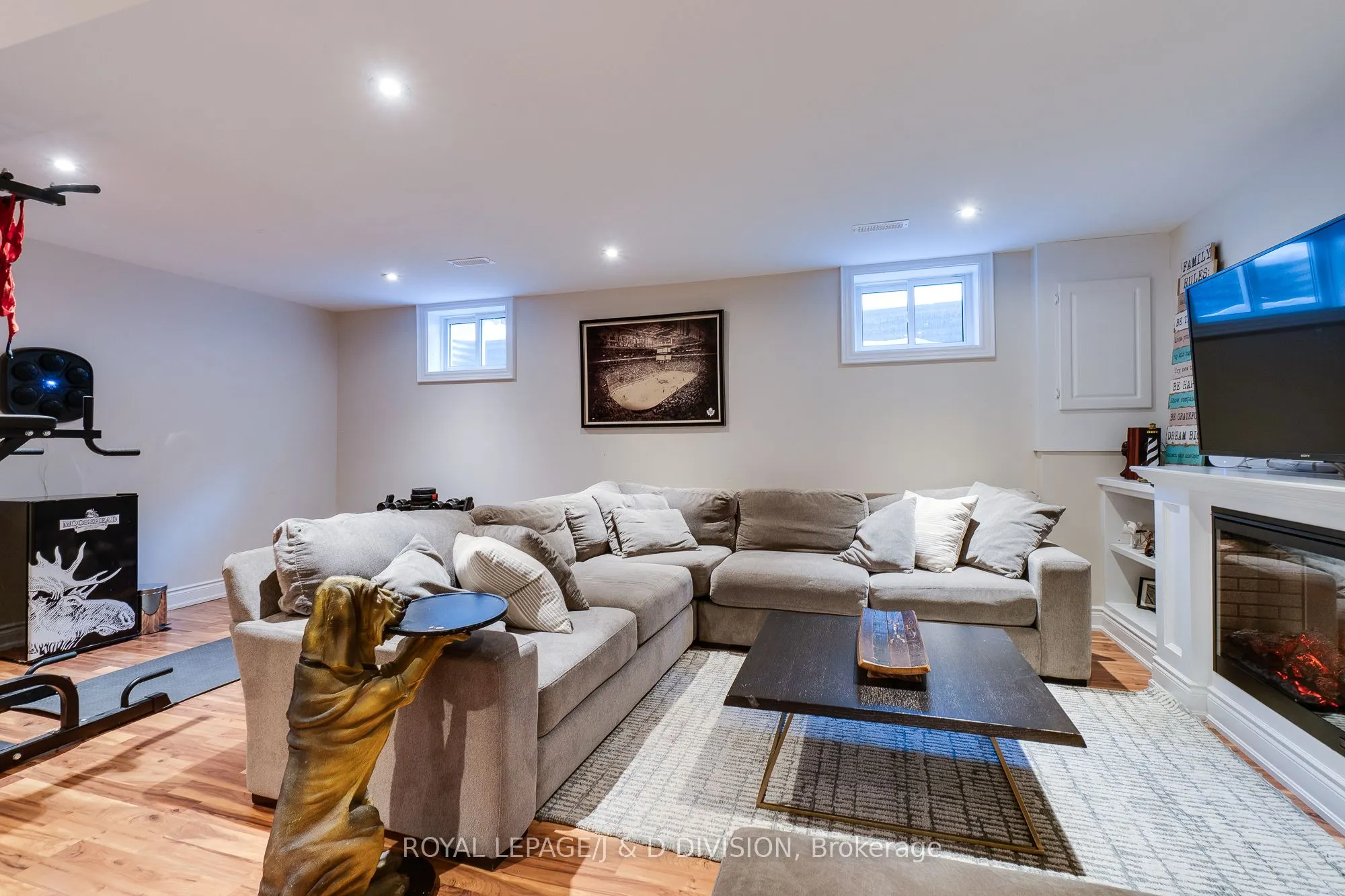 365 Lynn Place