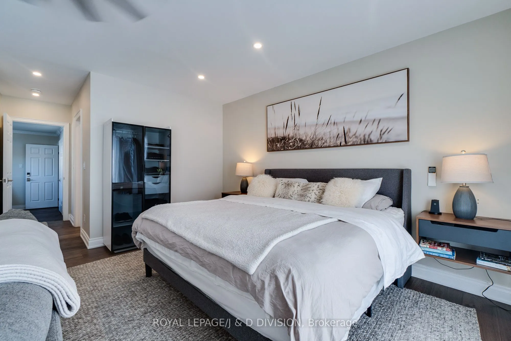 365 Lynn Place