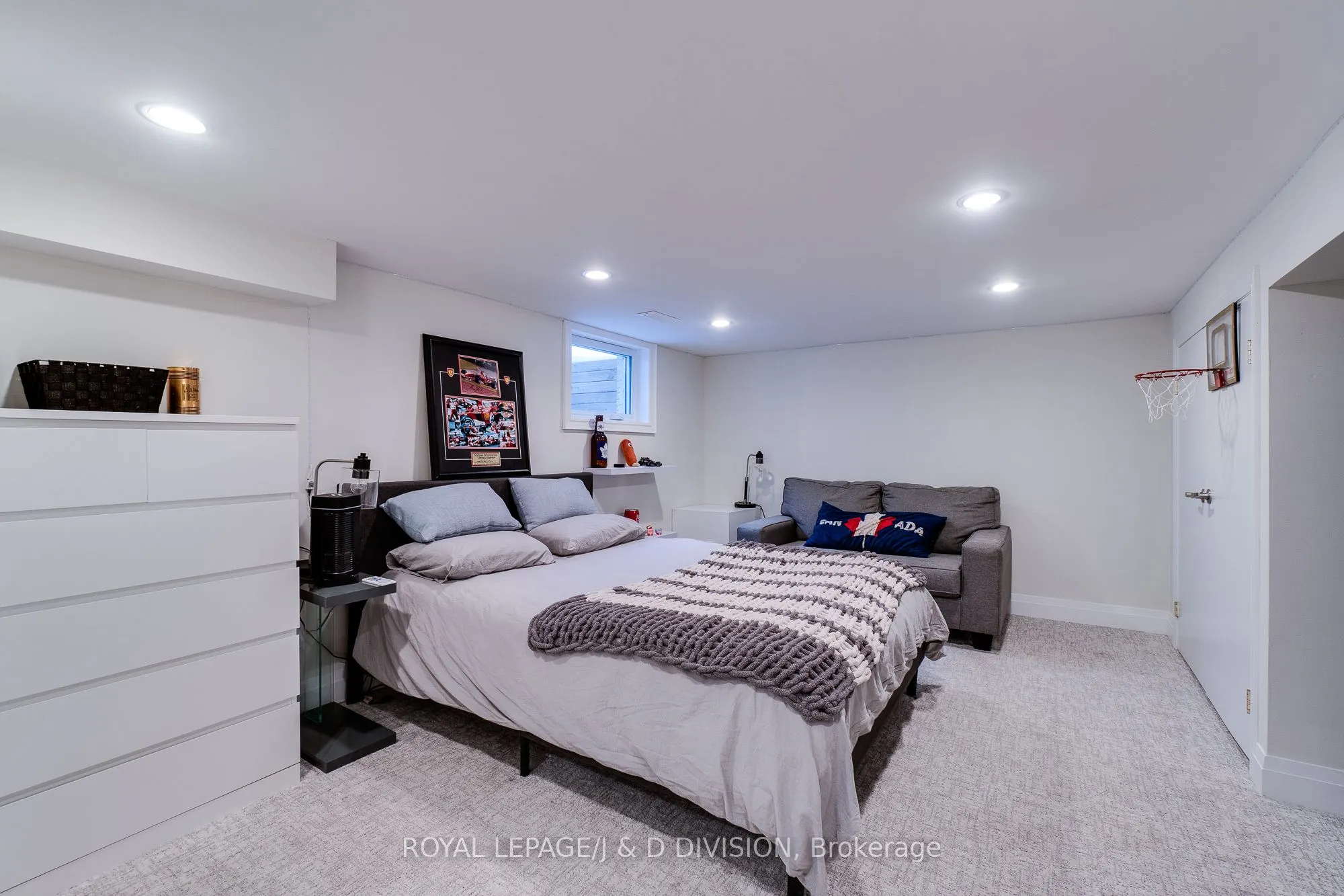 365 Lynn Place