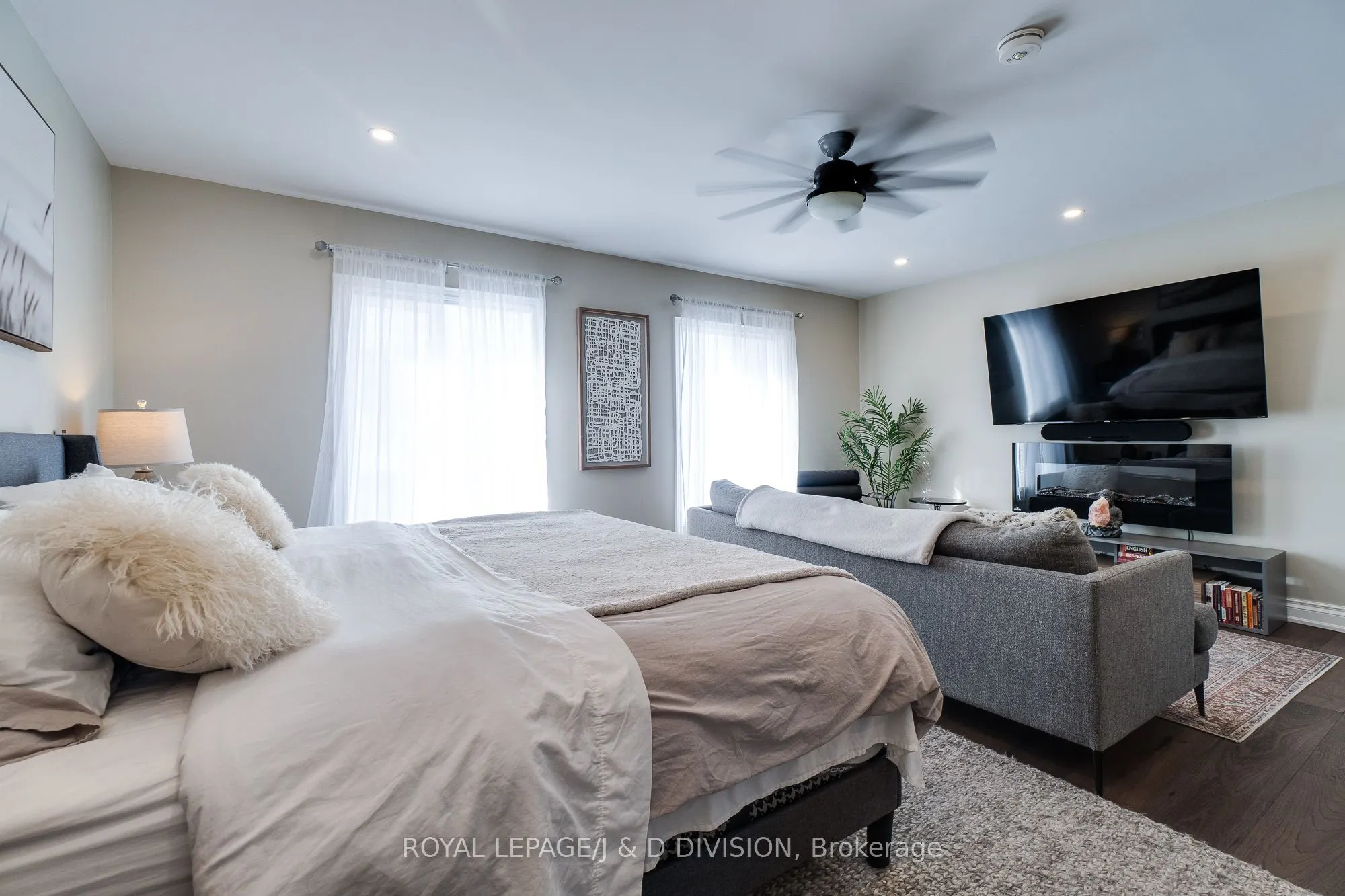365 Lynn Place