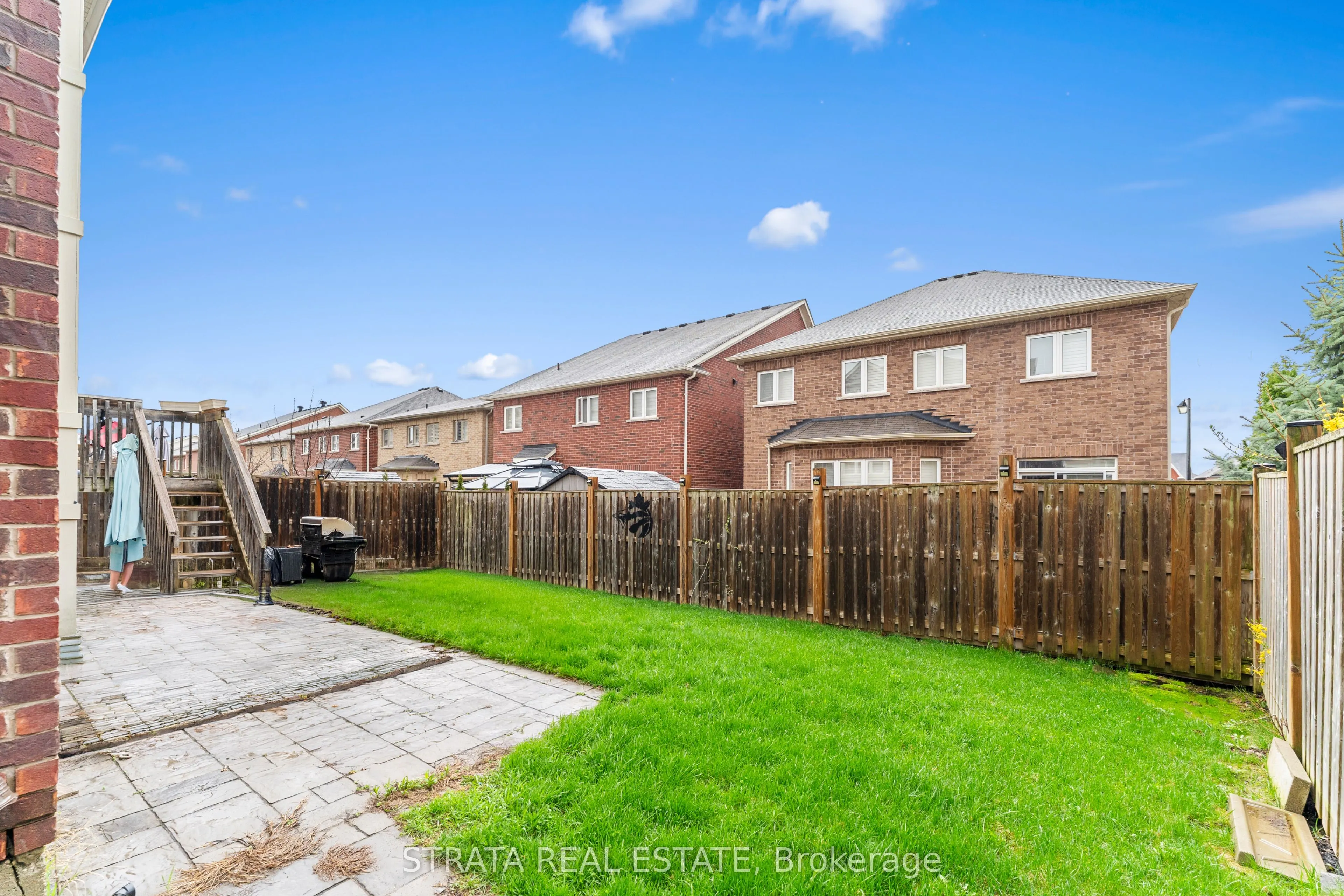 358 Laundon Terrace