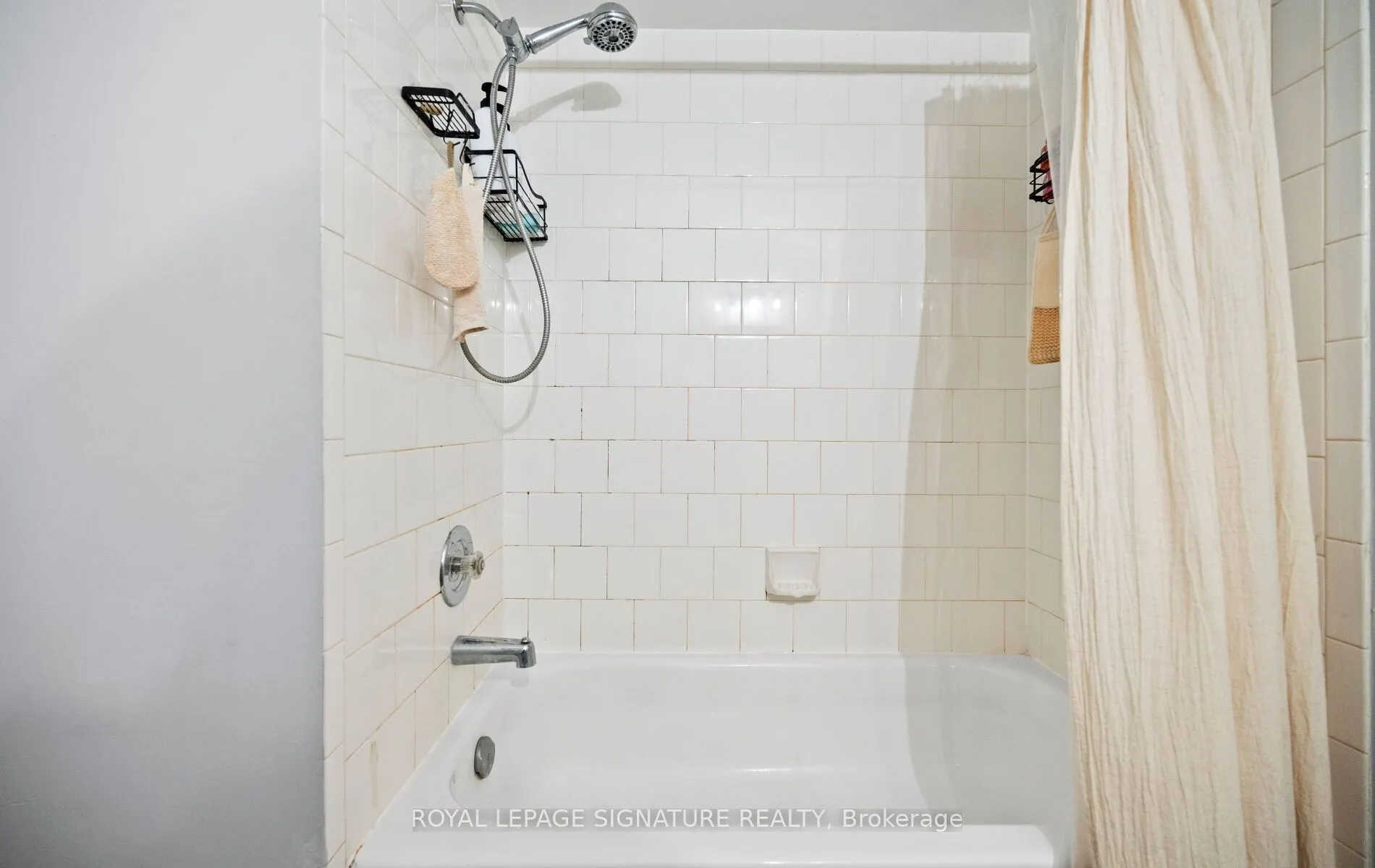 2110 Cleaver Avenue #242