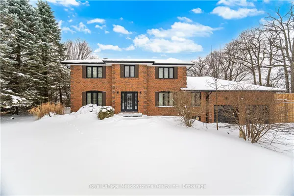 170 Crawford Crescent