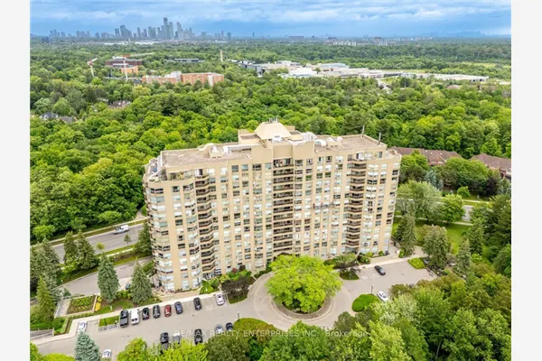 1800 The Collegeway #211