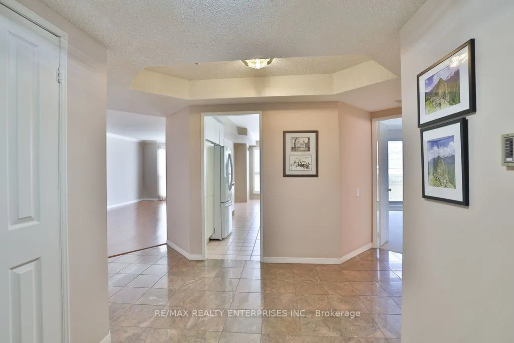 1800 The Collegeway #211