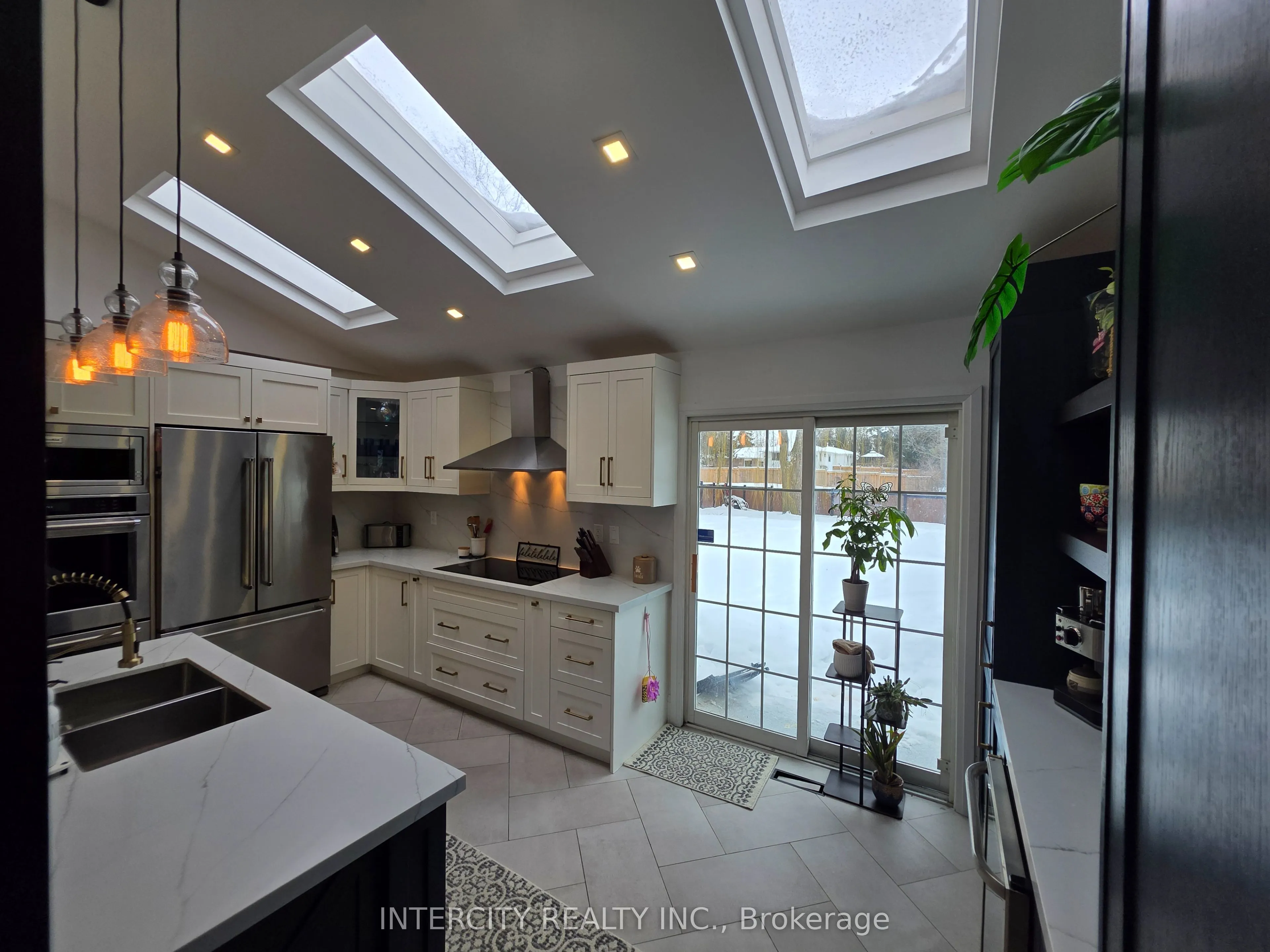 172 Bell Air Drive