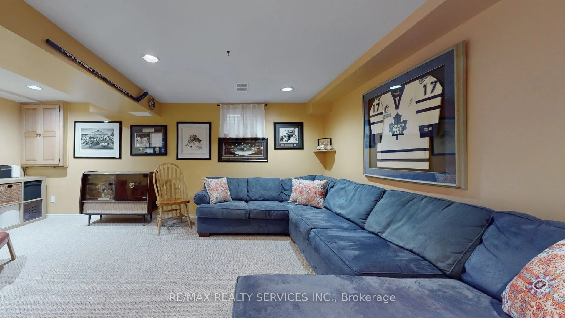 72 Carisbrooke Court #72
