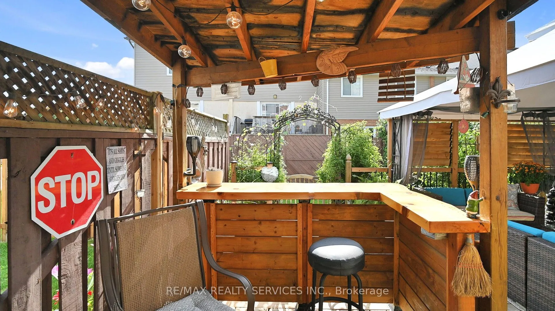 72 Carisbrooke Court #72