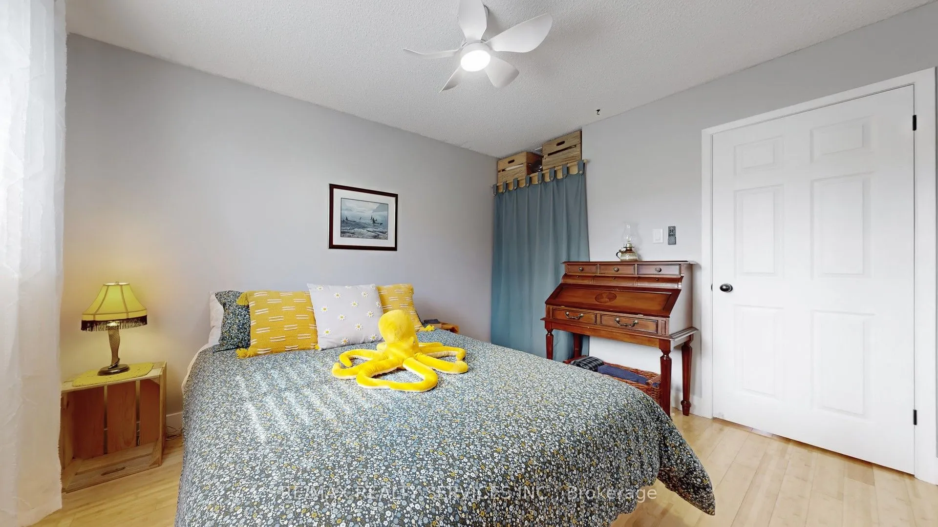 72 Carisbrooke Court #72