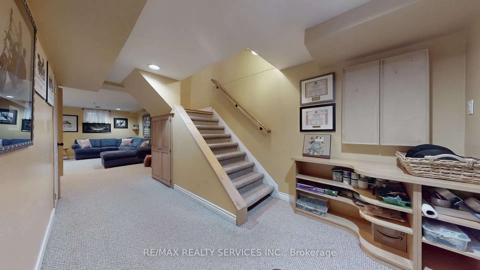 72 Carisbrooke Court #72