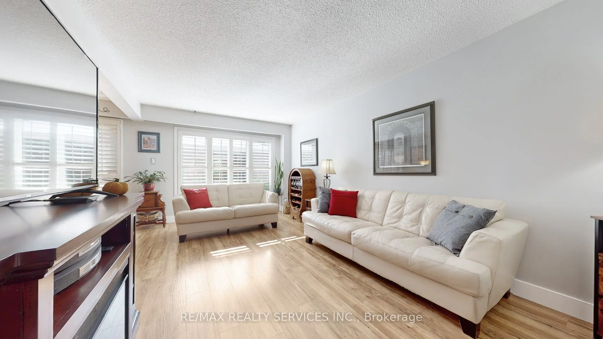 72 Carisbrooke Court #72