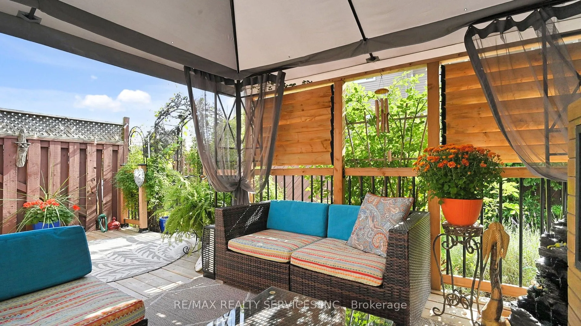 72 Carisbrooke Court #72