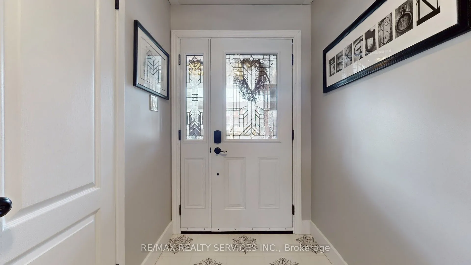 72 Carisbrooke Court #72