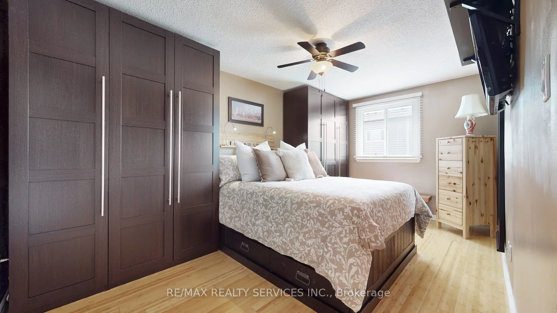 72 Carisbrooke Court #72
