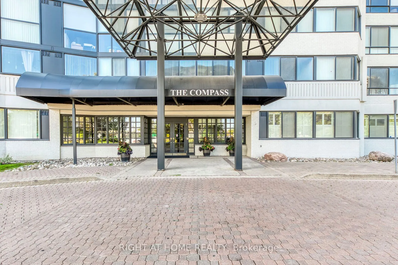 1360 Rathburn Road E #1603