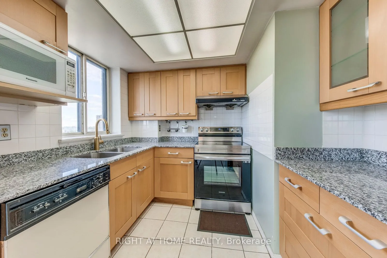 1360 Rathburn Road E #1603