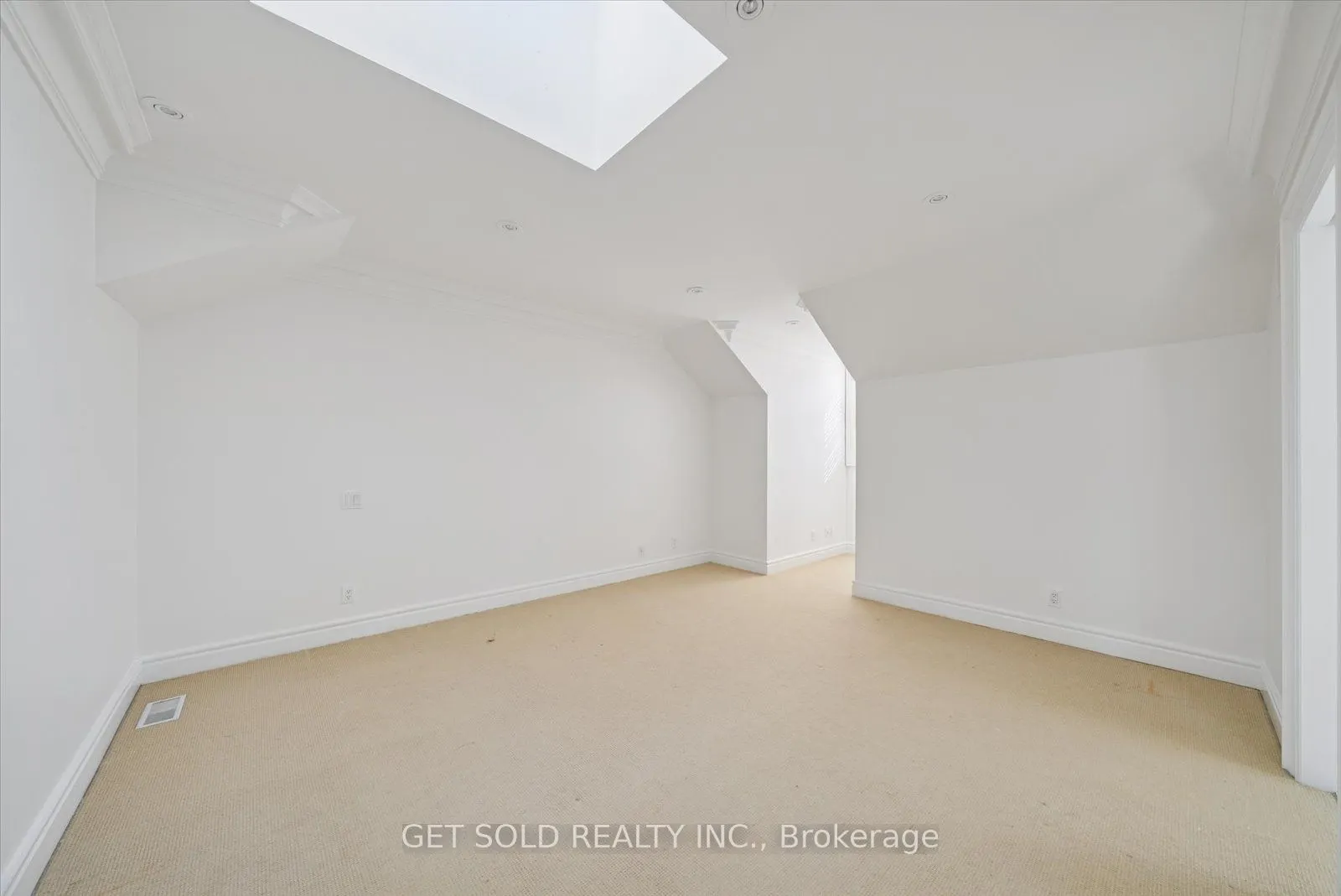 1701 Birchwood Drive