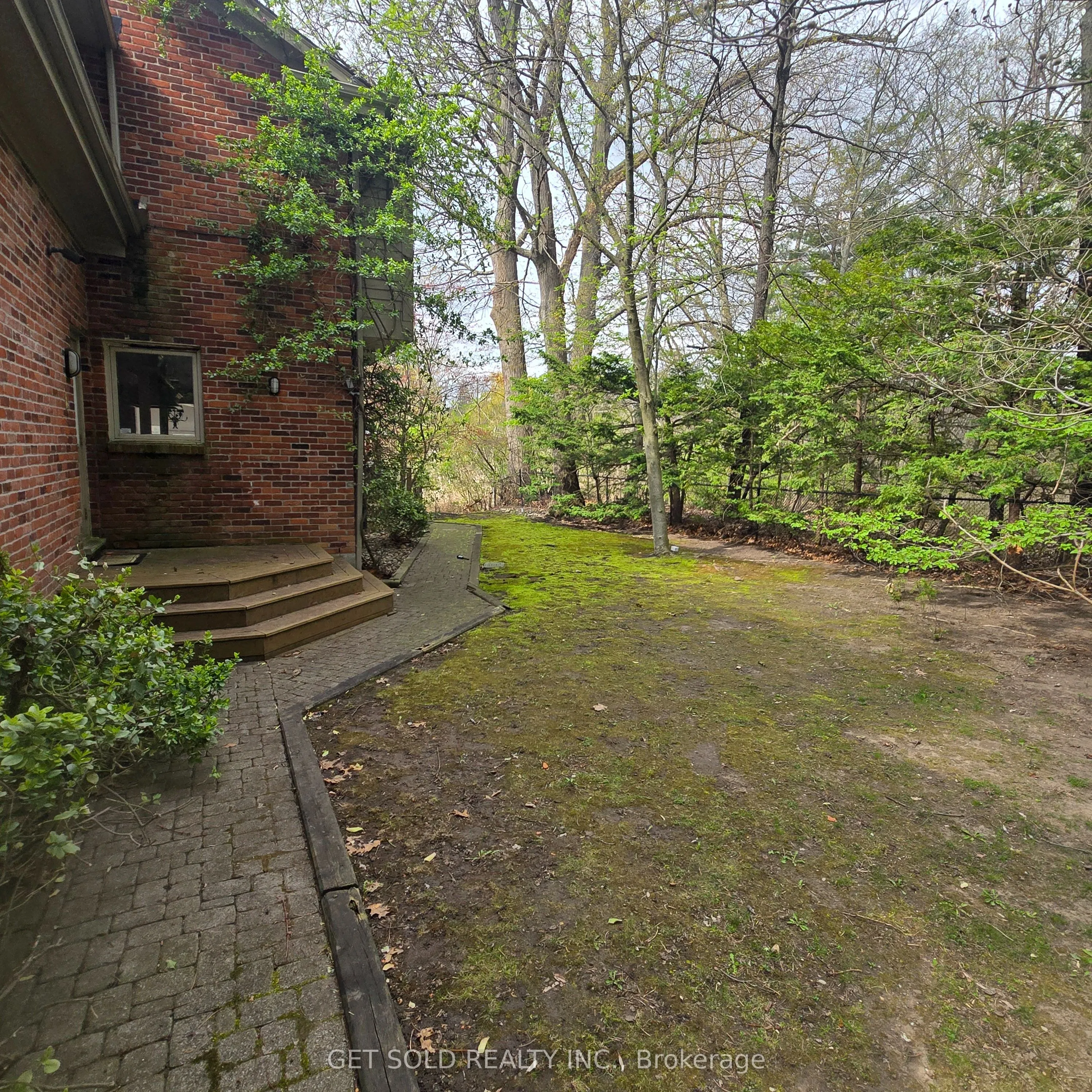 1701 Birchwood Drive