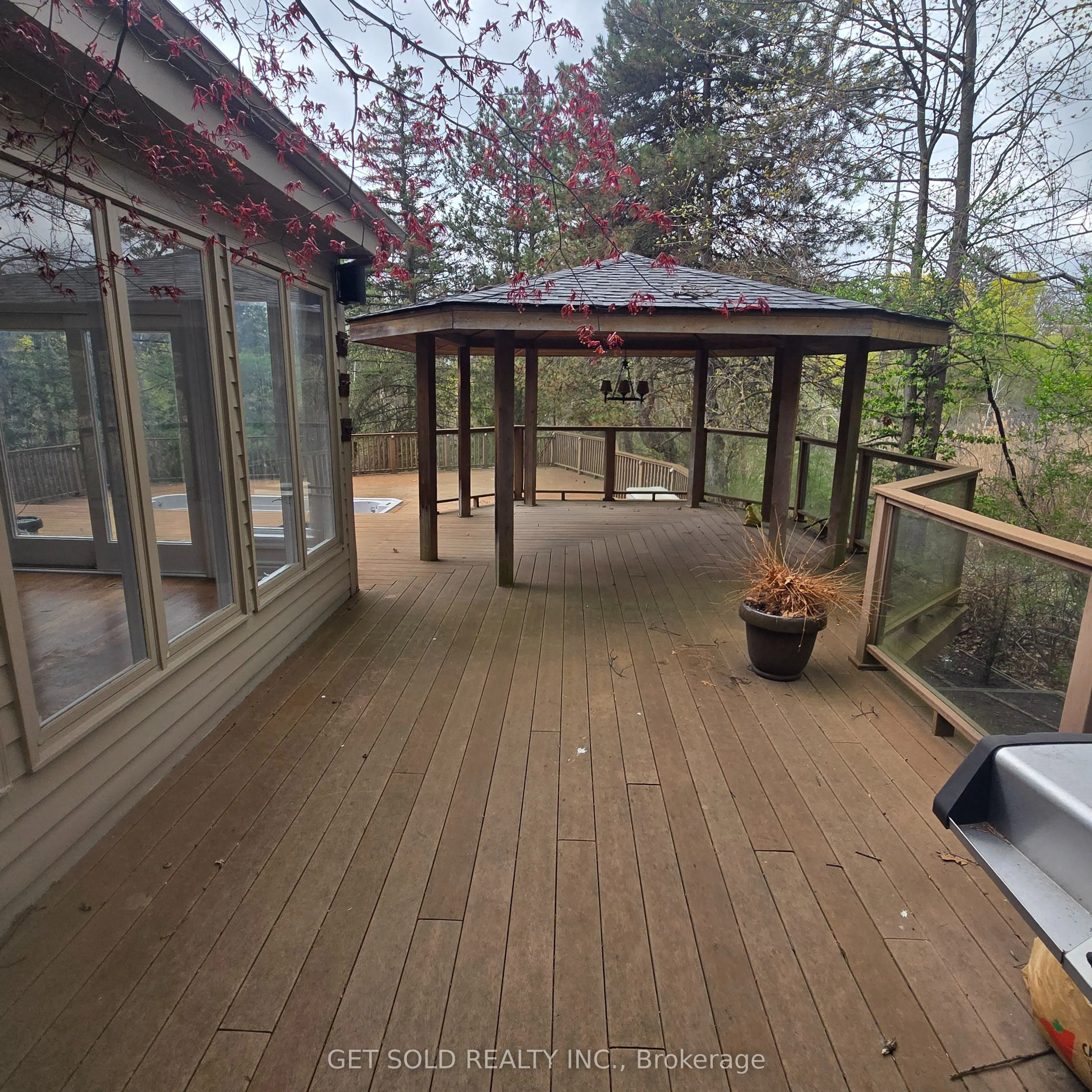 1701 Birchwood Drive