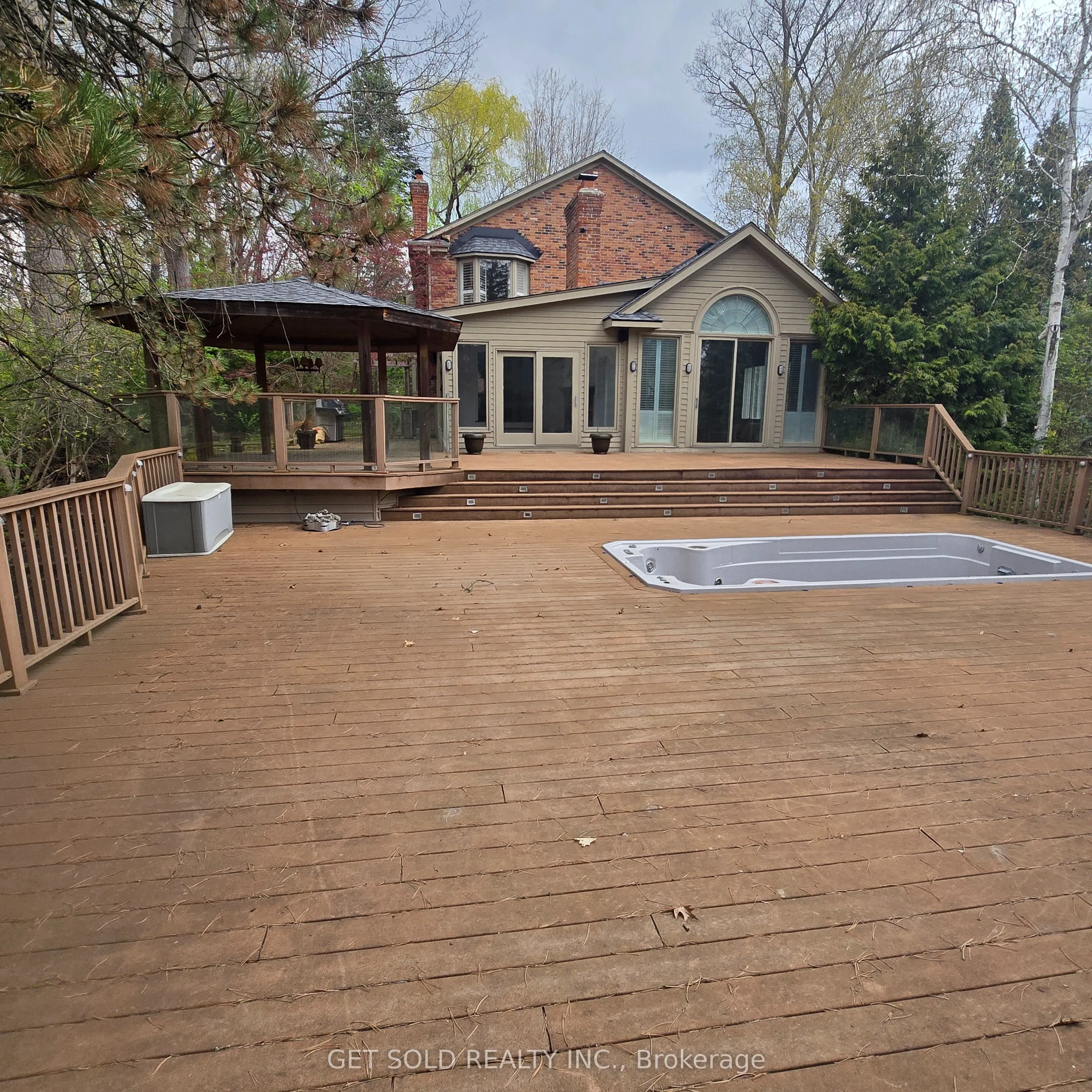 1701 Birchwood Drive