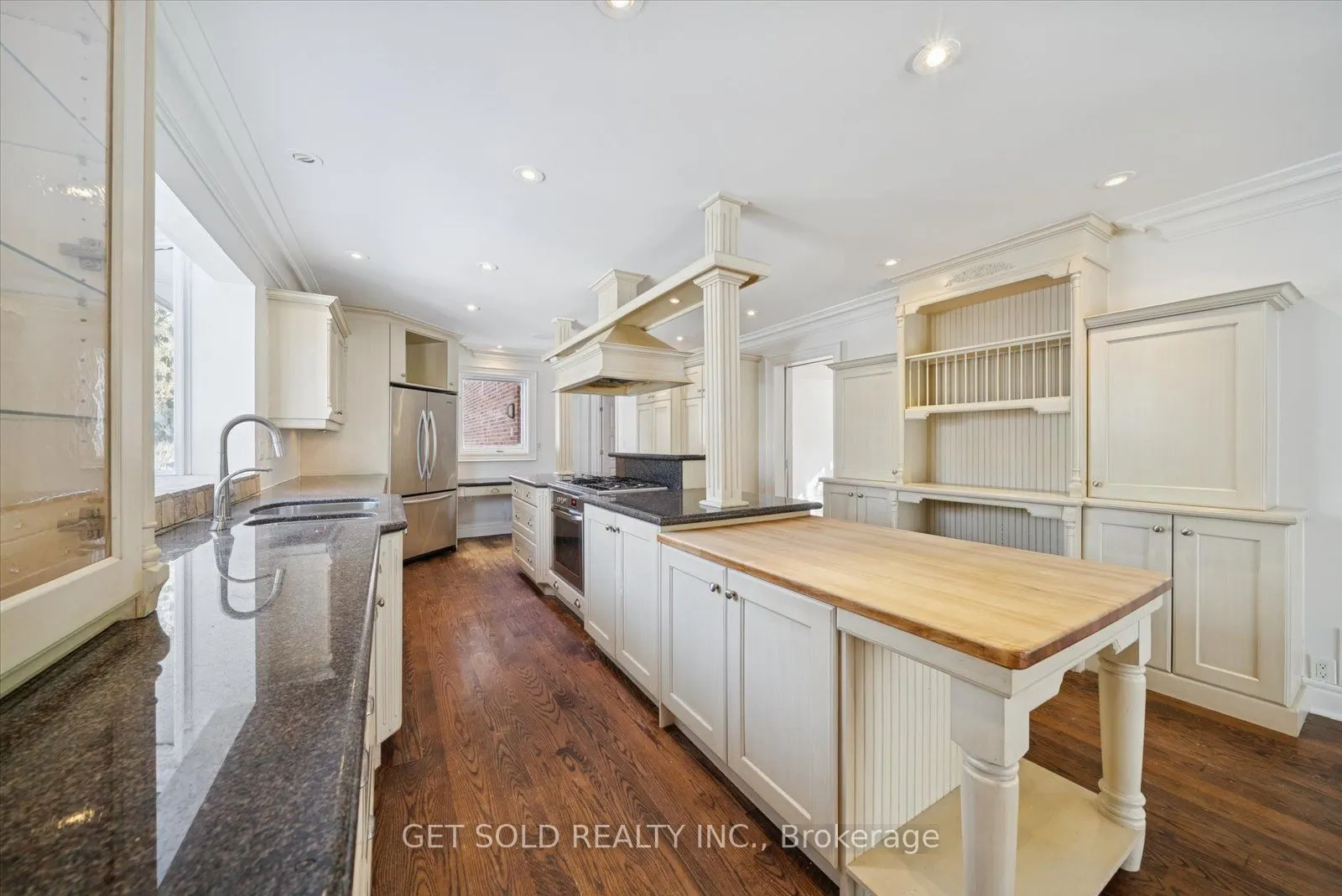 1701 Birchwood Drive