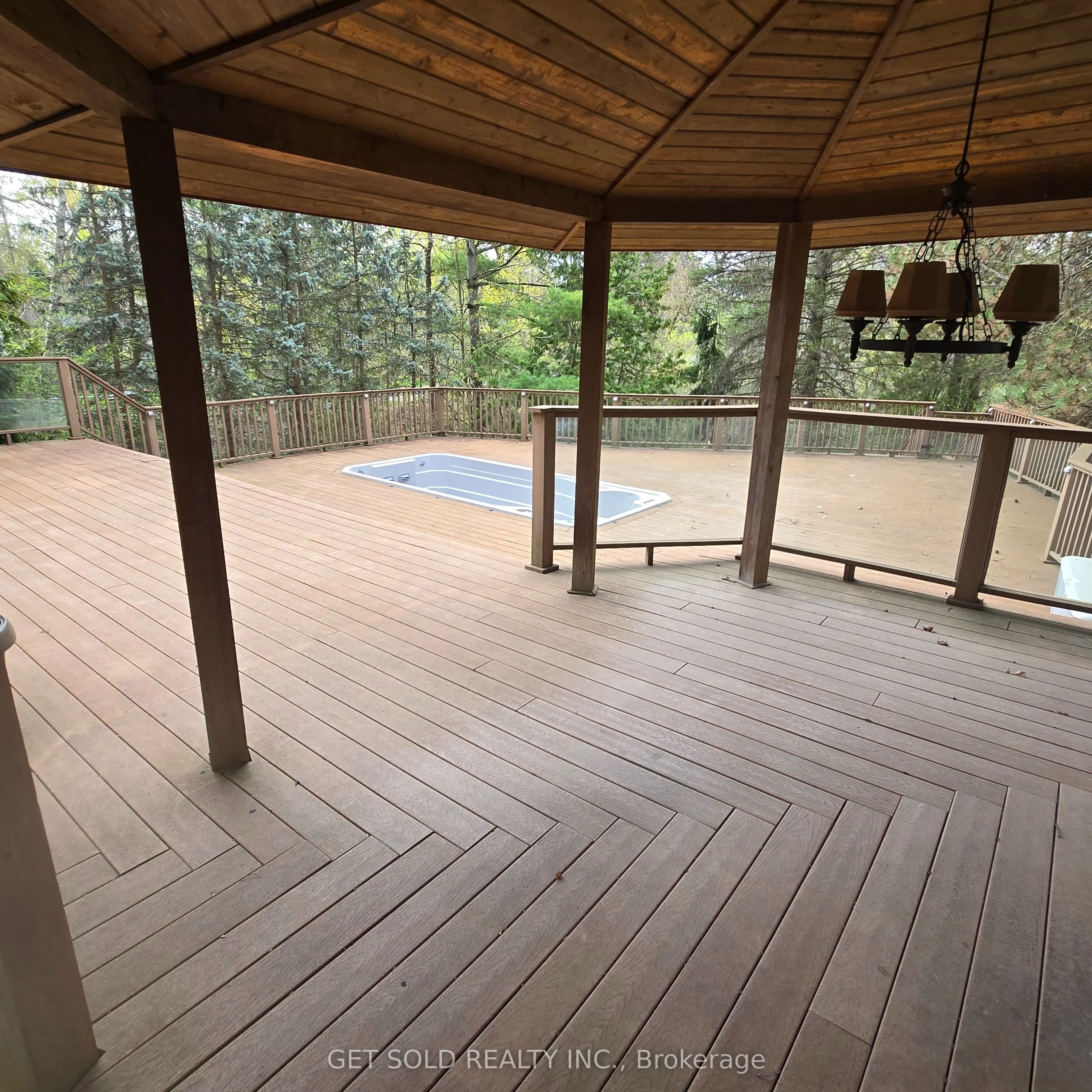 1701 Birchwood Drive