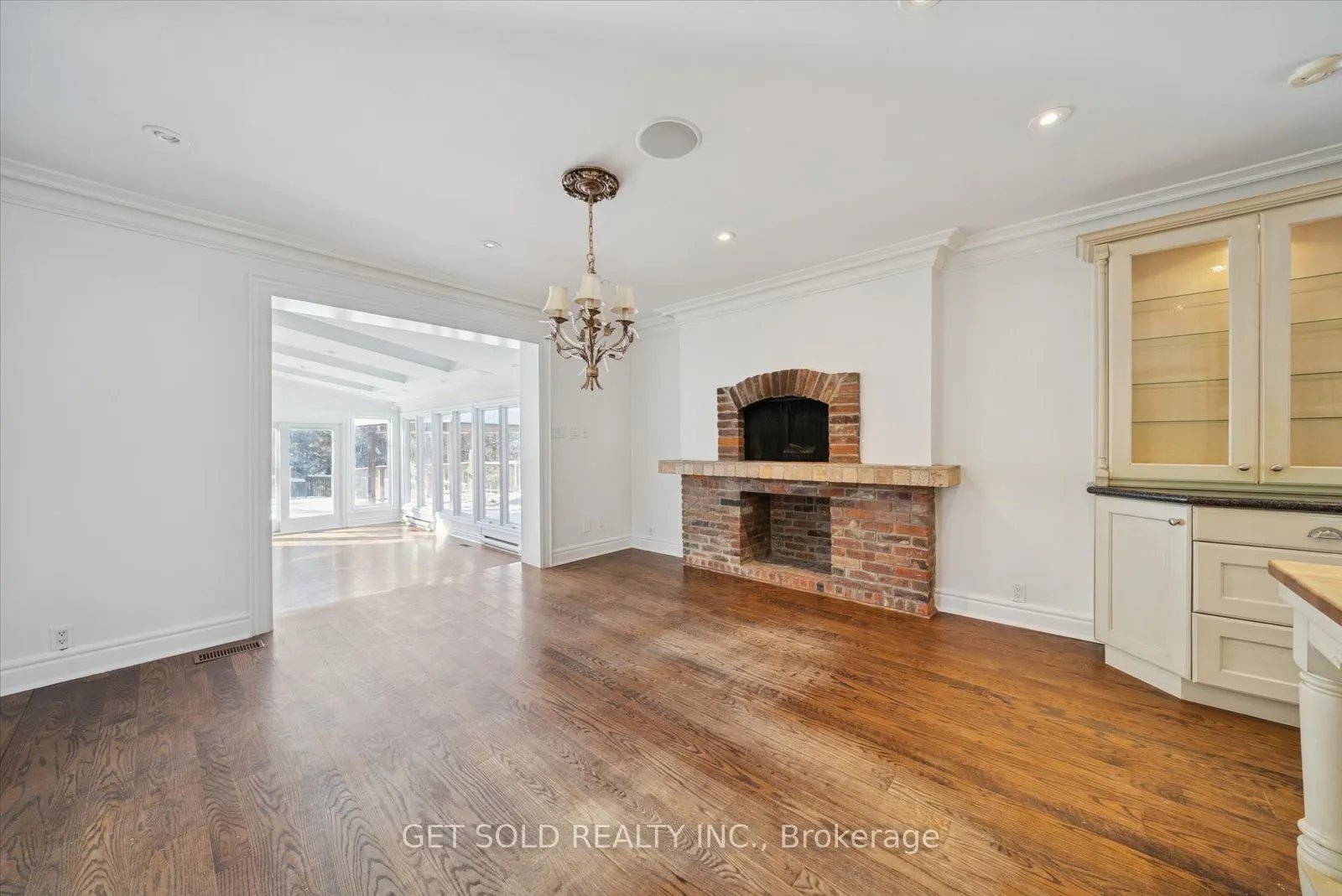 1701 Birchwood Drive