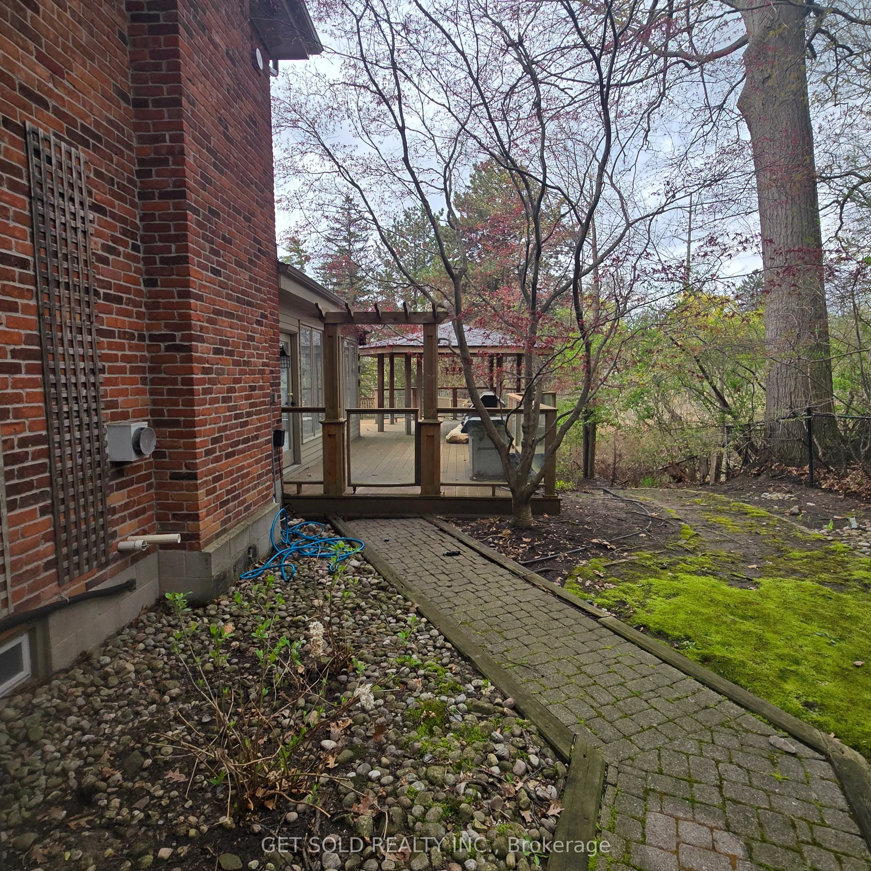 1701 Birchwood Drive