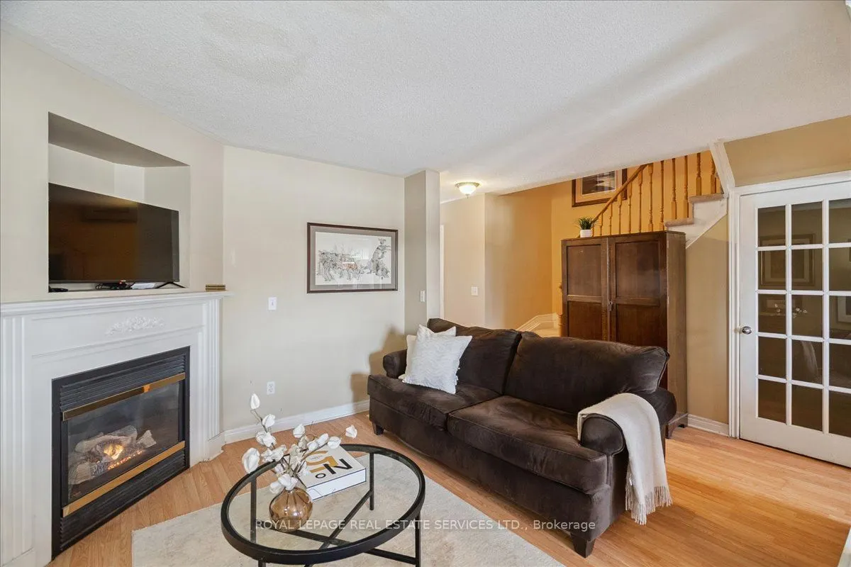 2871 DARIEN Road #14